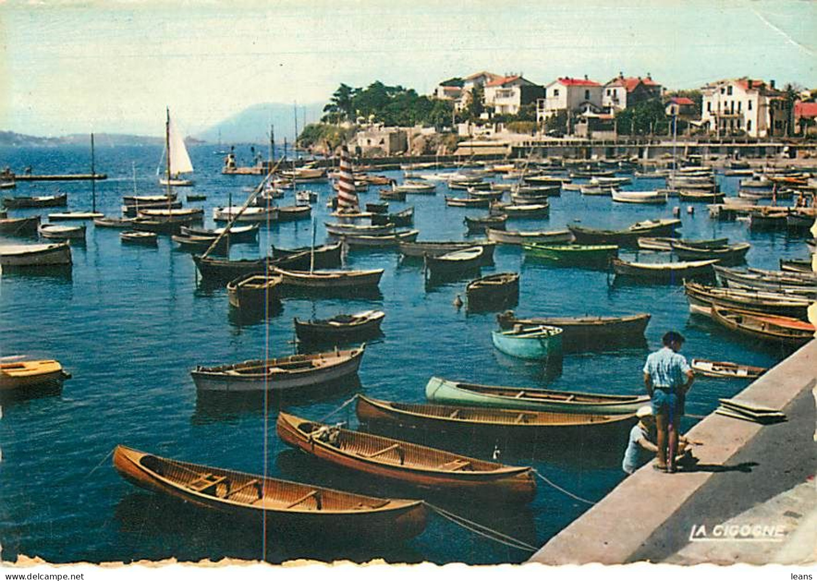 TOULON - LOT DE 146 CARTES POSTALES SEMI-MODERNES