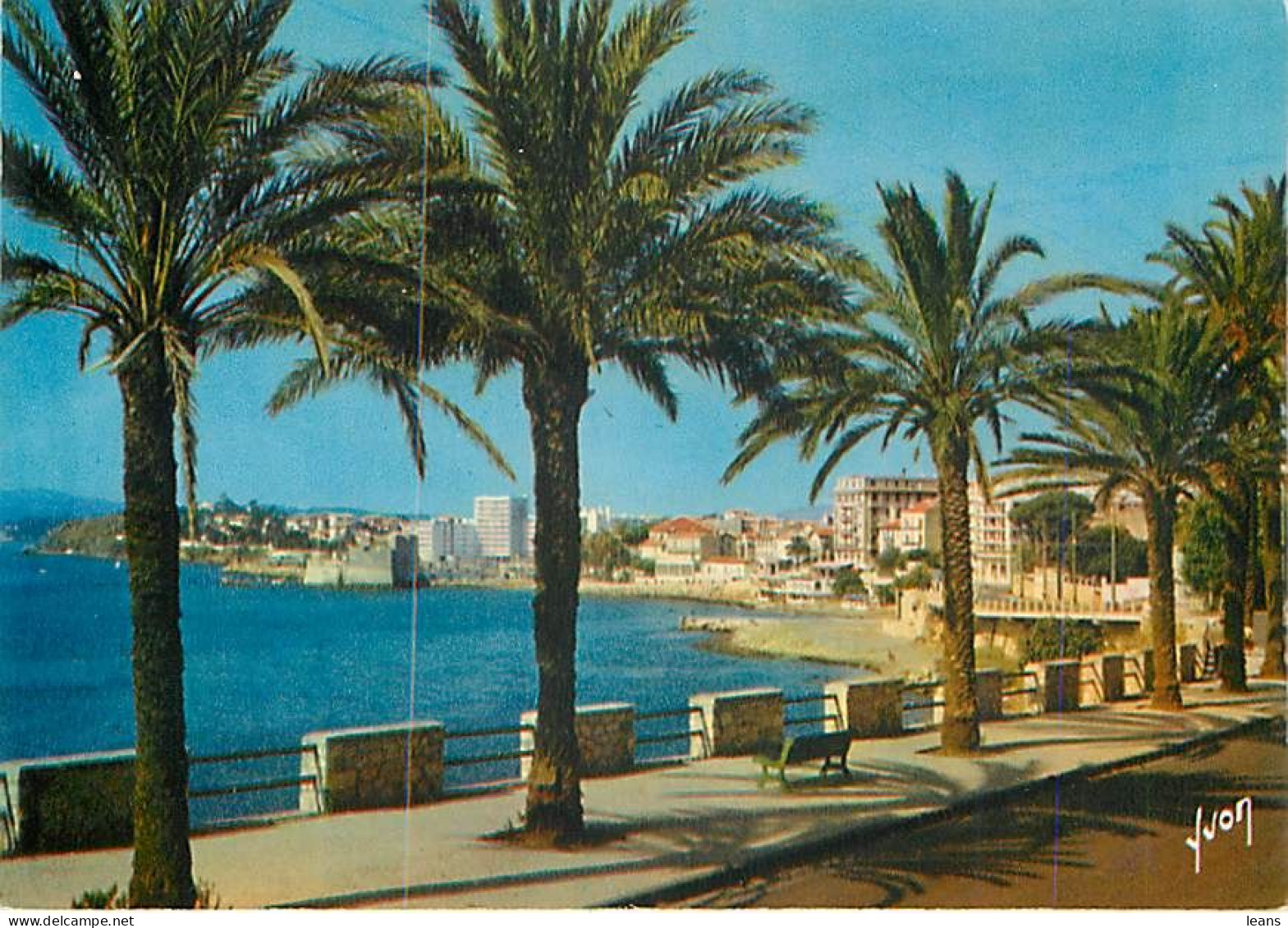 TOULON - LOT DE 146 CARTES POSTALES SEMI-MODERNES