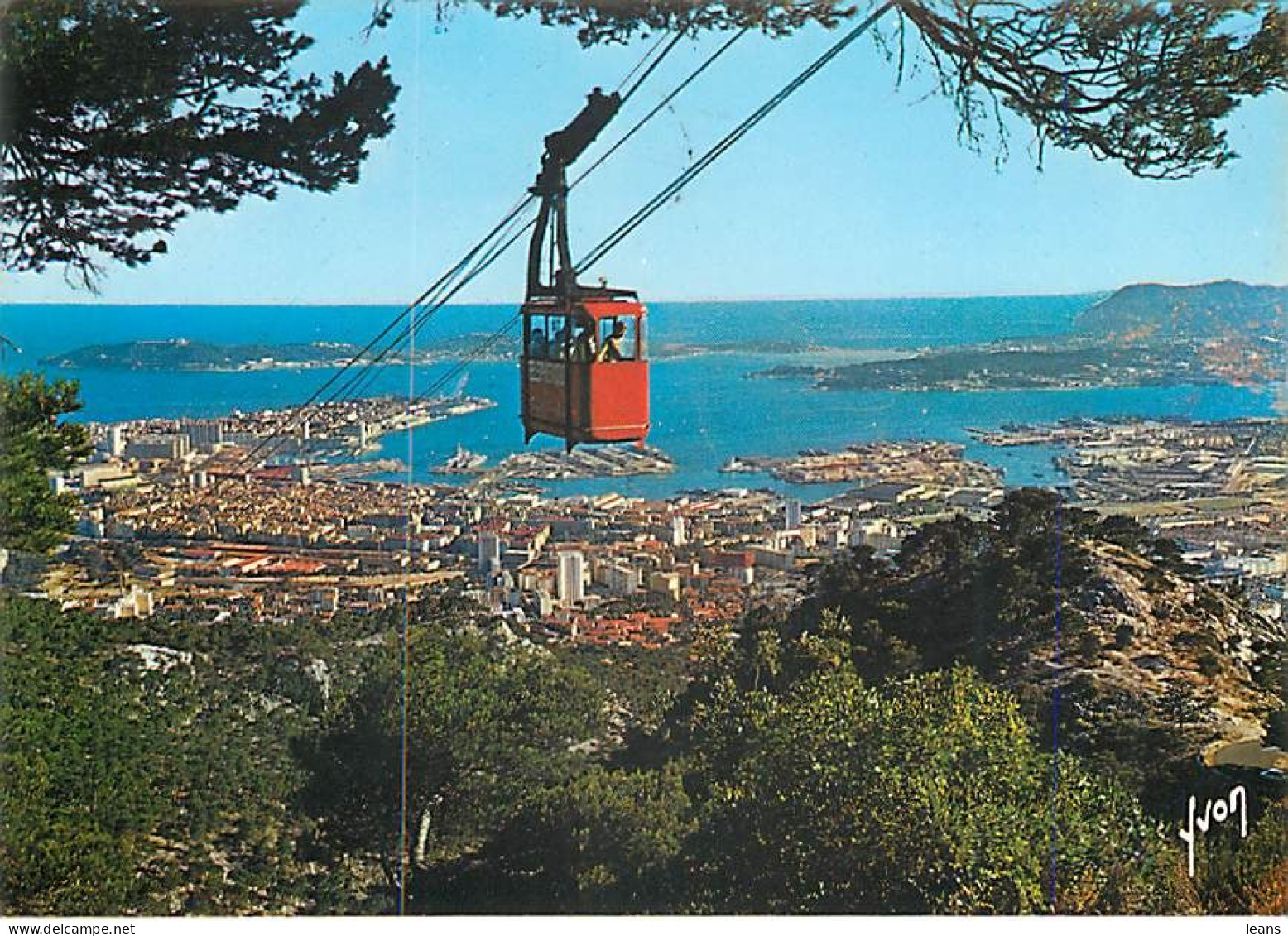 TOULON - LOT DE 146 CARTES POSTALES SEMI-MODERNES