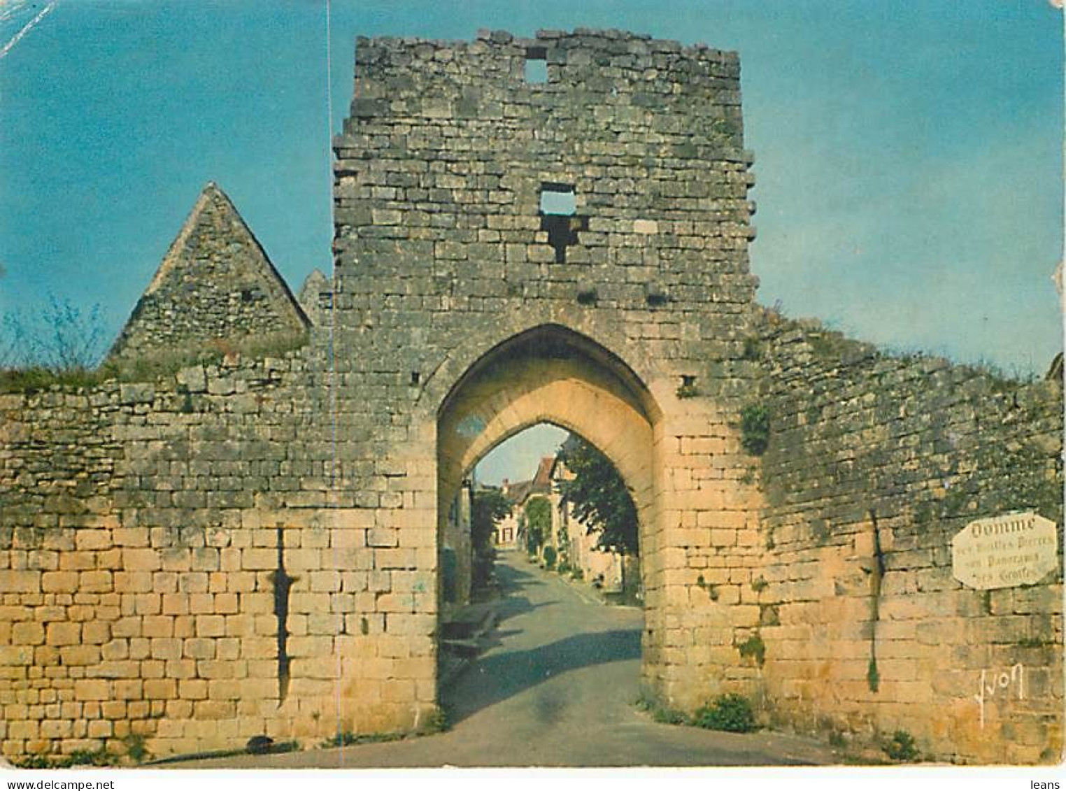 DEPARTEMENT DE LA DORDOGNE  (24) - LOT DE 150 CARTES POSTALES SEMI-MODERNES