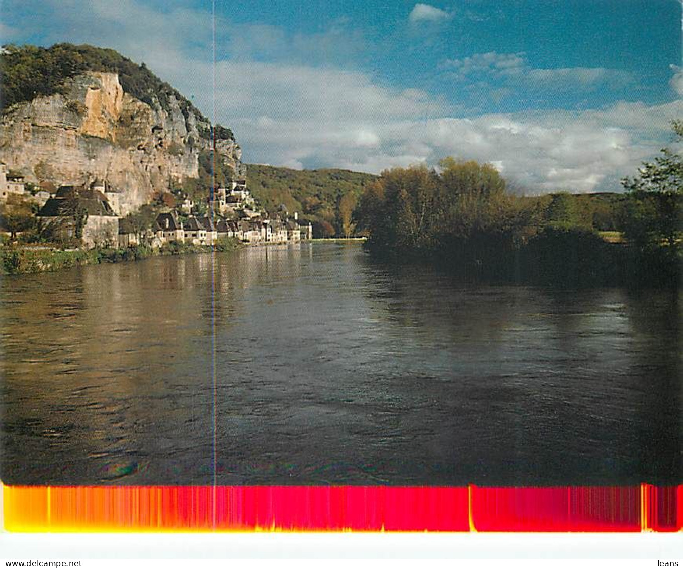 DEPARTEMENT DE LA DORDOGNE  (24) - LOT DE 150 CARTES POSTALES SEMI-MODERNES