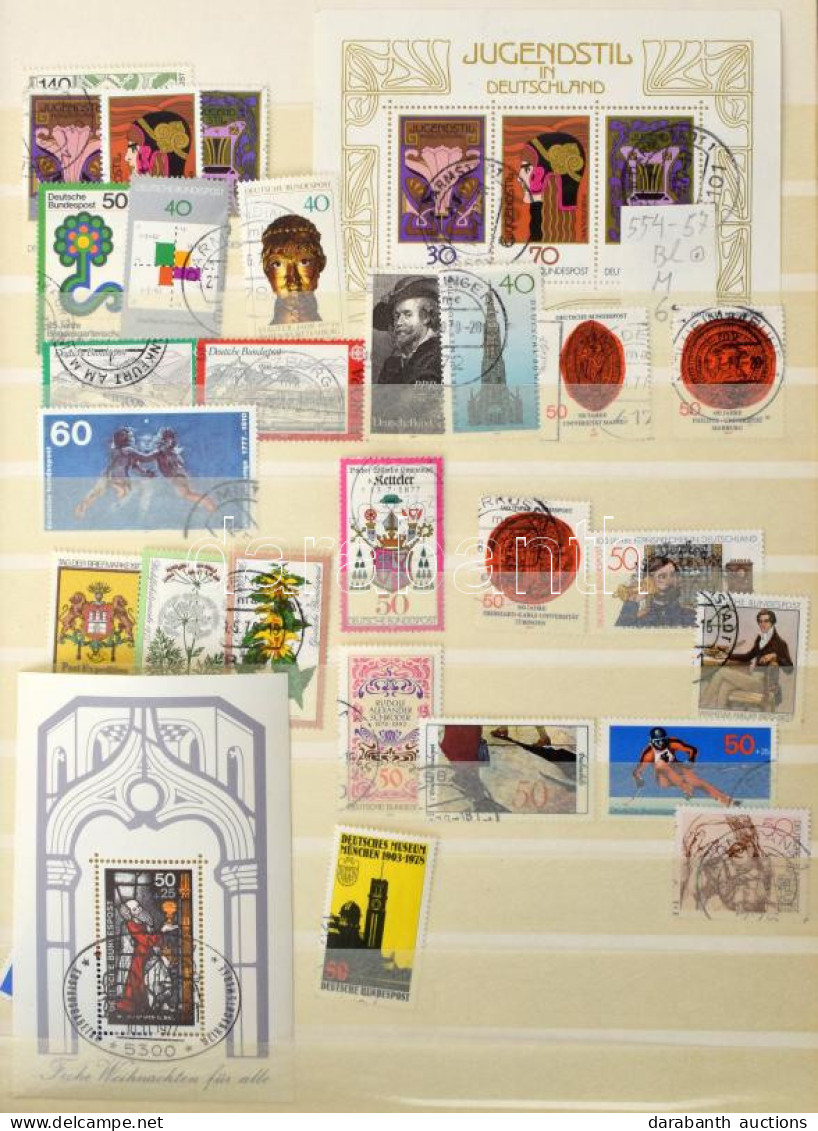 **, O Bélyegzett NSZK Gyűjtemény 1977-től, Postatiszta Magyar Sorok, Blokkok Az 1990-es évekből + Egyéb Külföldi Bélyege - Otros & Sin Clasificación