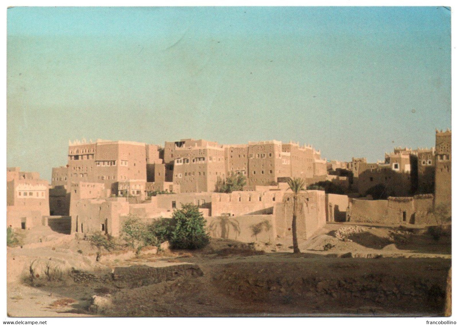 YEMEN A.R. - A VIEW OF COUNTY VILLAGE OF SADAH / THEMATIC SURCHARGED STAMP 75/21F 25th ANNIVERSARY OF W.H.O - Jemen