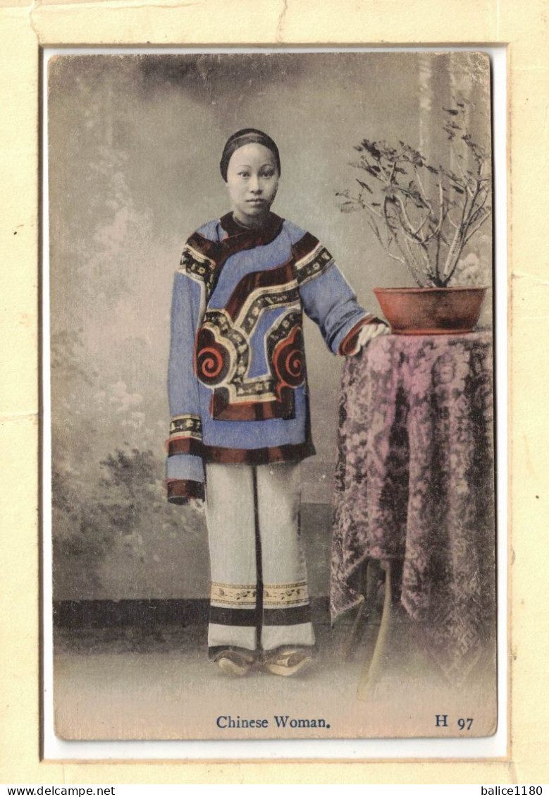 CPA  CHINE CHINA FEMME CHINOISE PORTRAIT CHINESE WOMAN BONZAI Old  Postcard - China