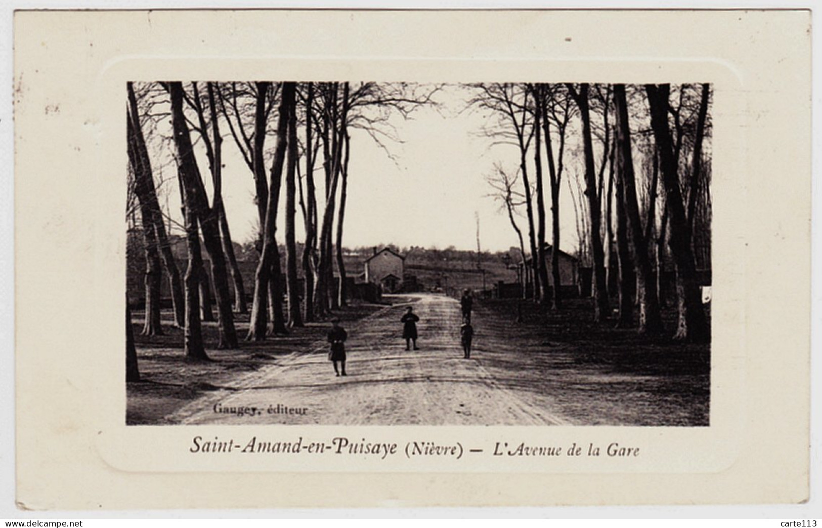 58 - B21094CPA - SAINT AMAND EN PUISAYE - Avenue De La Gare - Très Bon état - NIEVRE - Saint-Amand-en-Puisaye