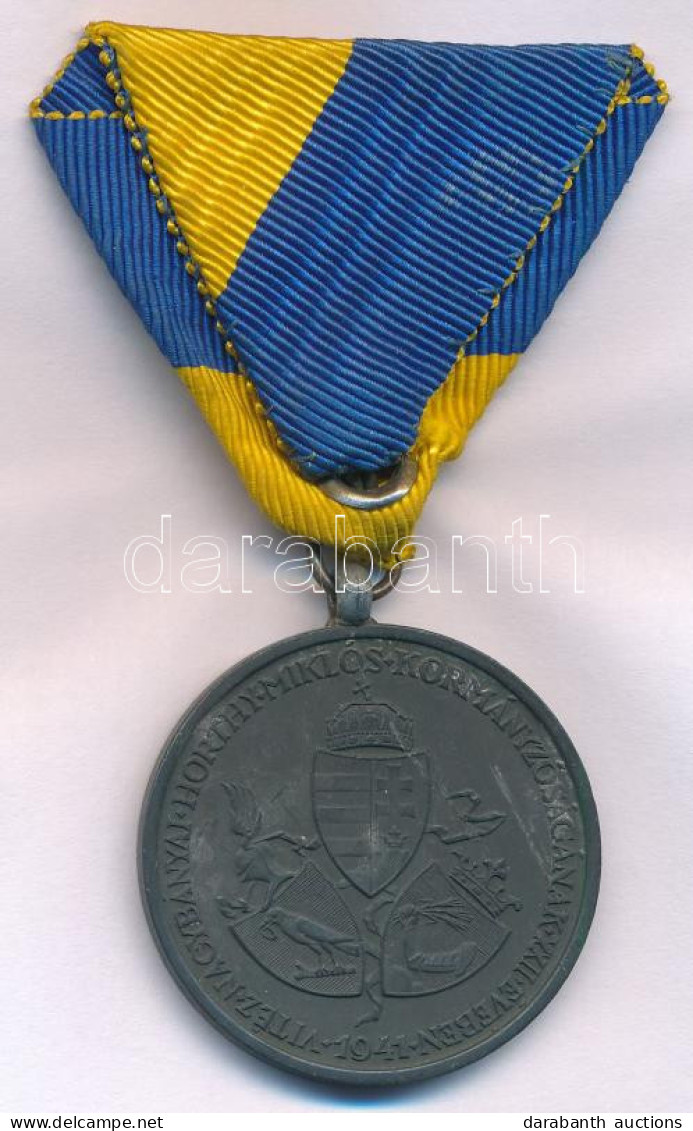 1941. "Délvidéki Emlékérem" Zn Emlékérem Mellszalagon. Szign.: BERÁN L. T:XF Hungary 1941. "Commemorative Medal For The  - Non Classés