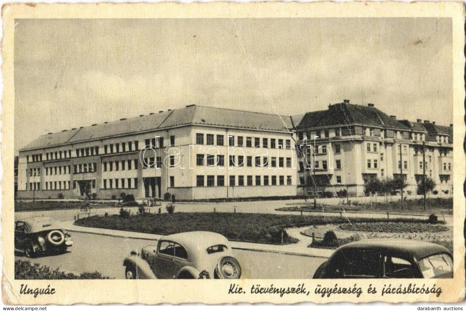 * T2/T3 1943 Ungvár, Uzshorod, Uzhhorod, Uzhorod; Kir. Törvényszék, ügyészség és Járásbíróság, Automobilok / Court, Auto - Ohne Zuordnung