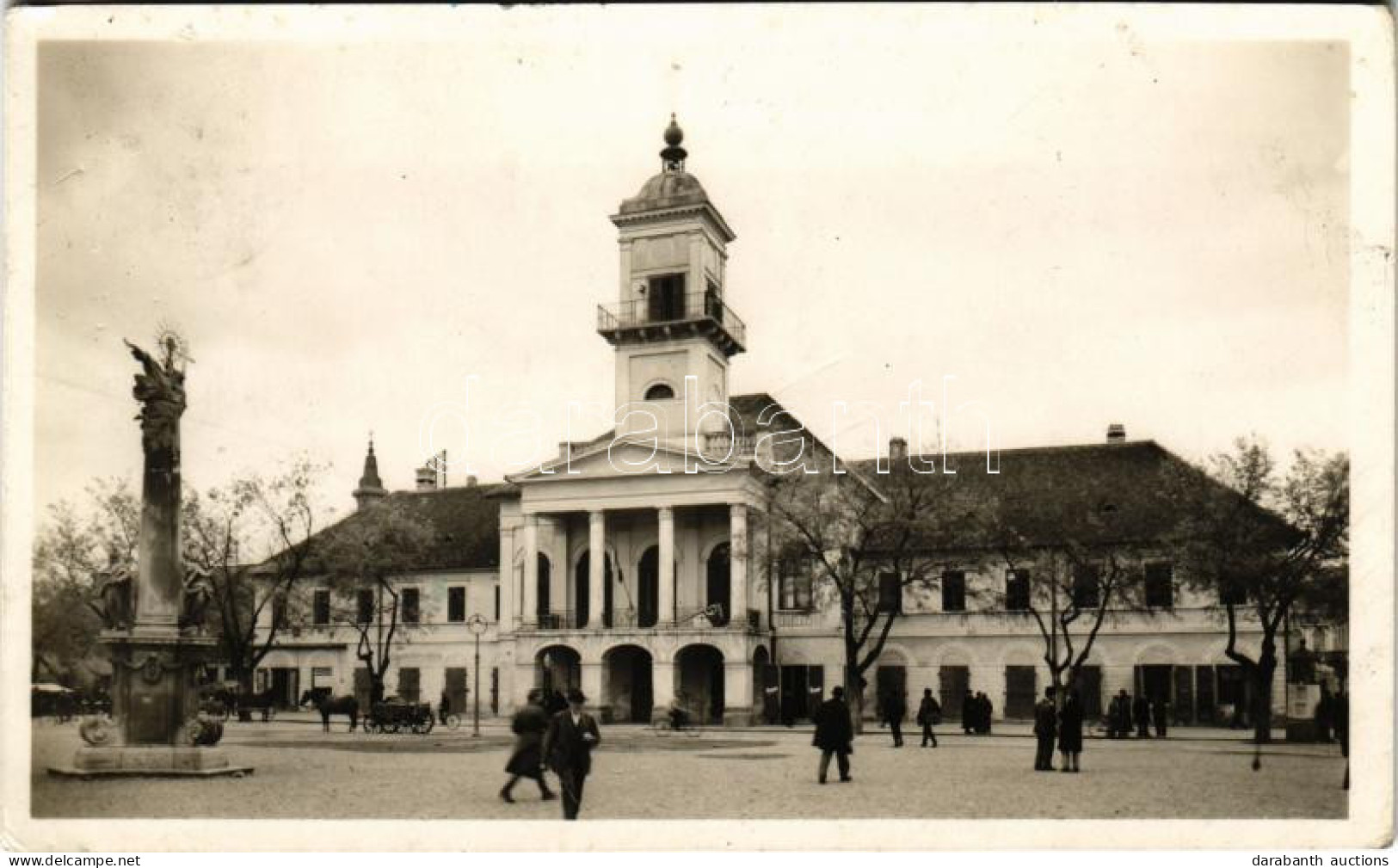 T2/T3 1942 Zombor, Sombor; Városháza és Szentháromság Tér. Schlotzer József Kiadása / Town Hall, Square (EK) - Ohne Zuordnung