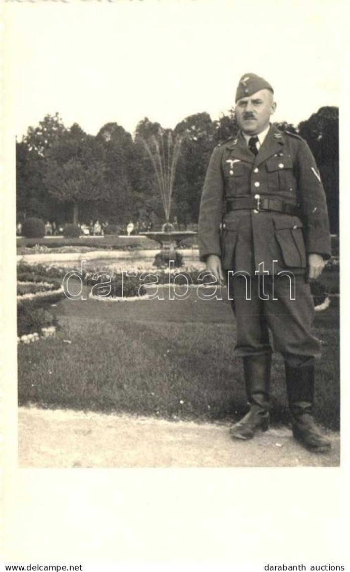 * T2 1939 Linz, Soldier, Pflanz Photo - Unclassified