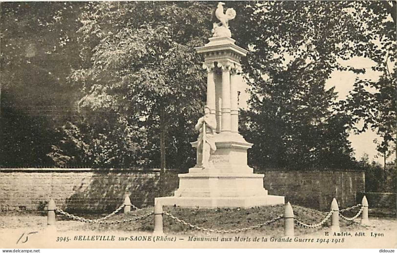 69 - Belleville Sur Saone - Monument Aux Morts De La Grande Guerre 1914 1918 - CPA - Voir Scans Recto-Verso - Belleville Sur Saone