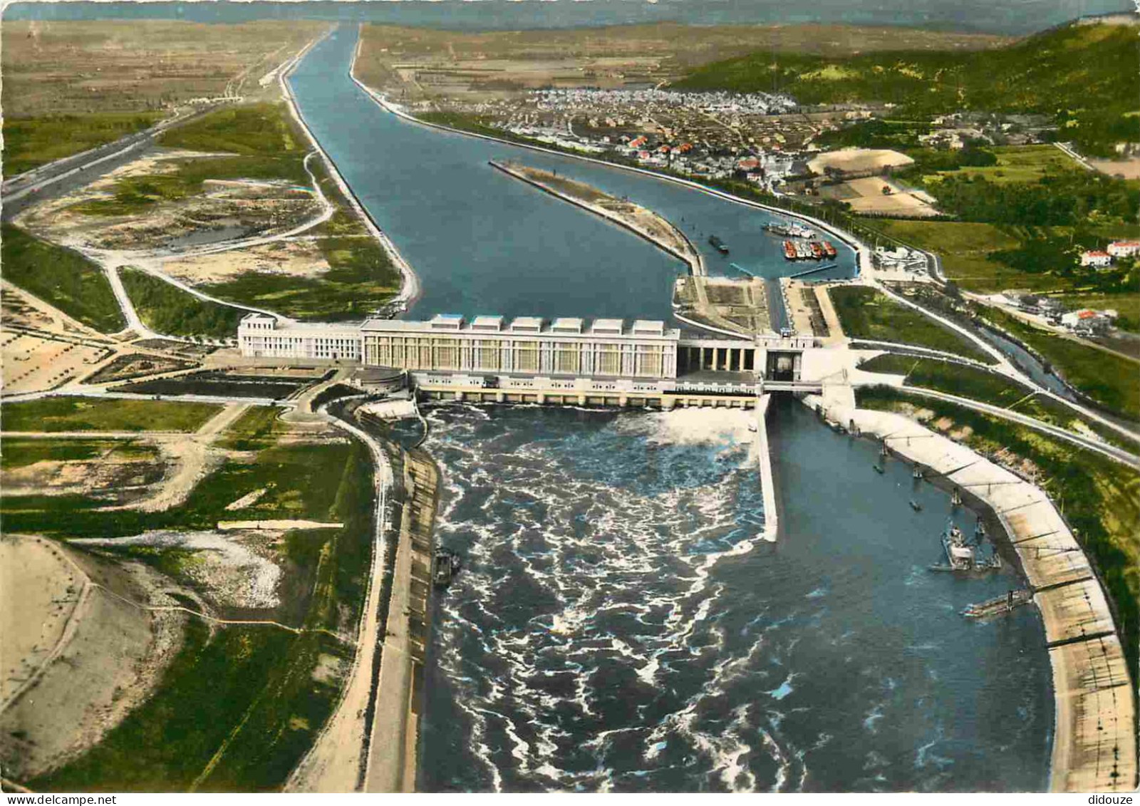 26 - Donzere - Aménagement Du Rhone - Chute De Donzère-Mondragon - L'Usine André Blondel Et L'Ecluse à Bollène - Vue Aér - Donzere