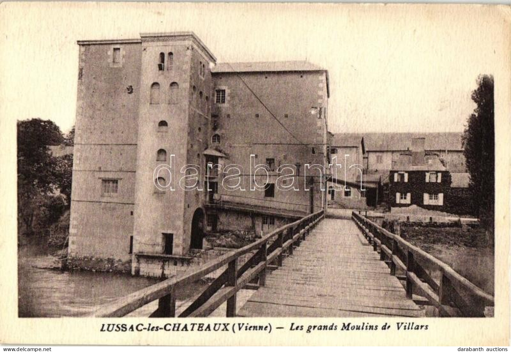 T3 Lussac-les-Chateaux, Grands Moulins De Villars / Mill (EB) - Unclassified