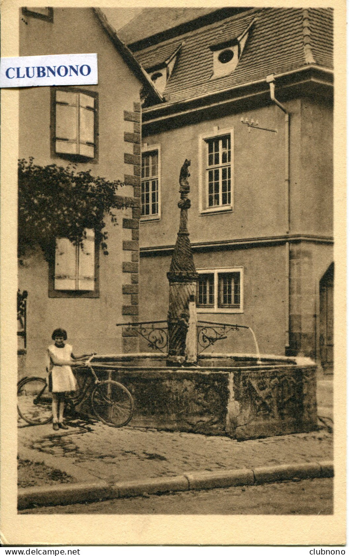 CPA - DAMBACH-LA-VILLE -  FONTAINE DE L'OURS (ETAT PARFAIT) - Dambach-la-ville