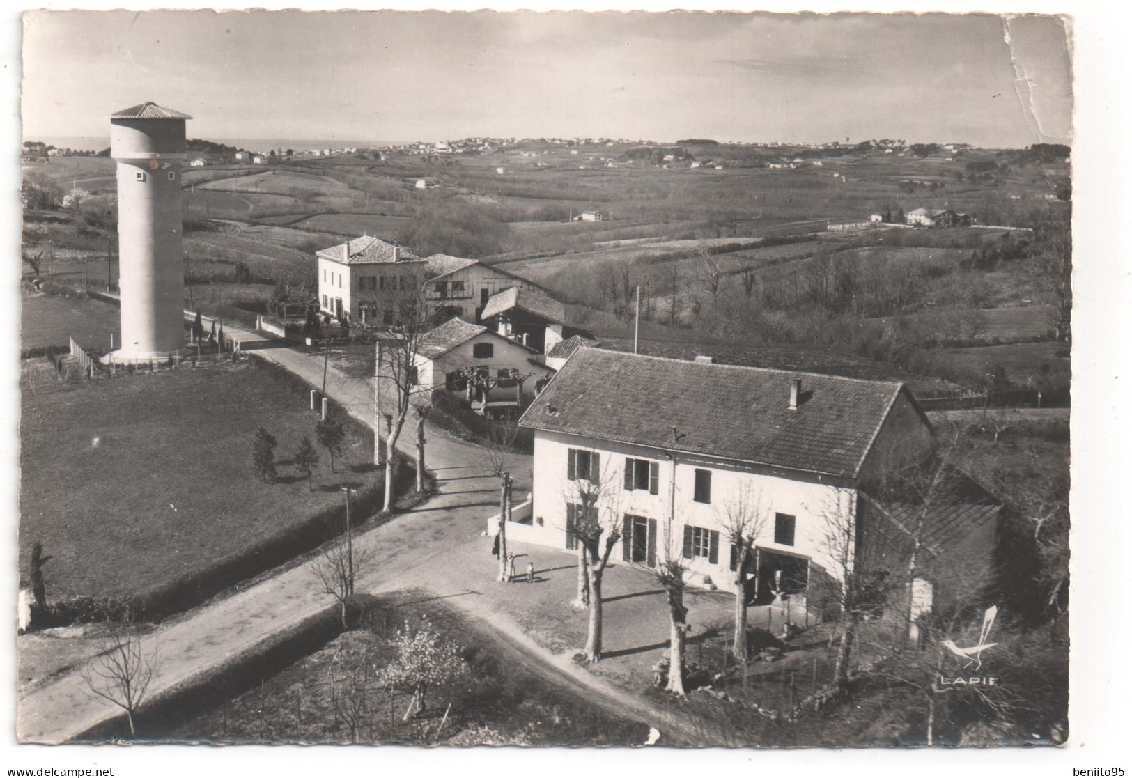 CPSM De ARBONNE - Quartier Diharcenia. - Autres & Non Classés