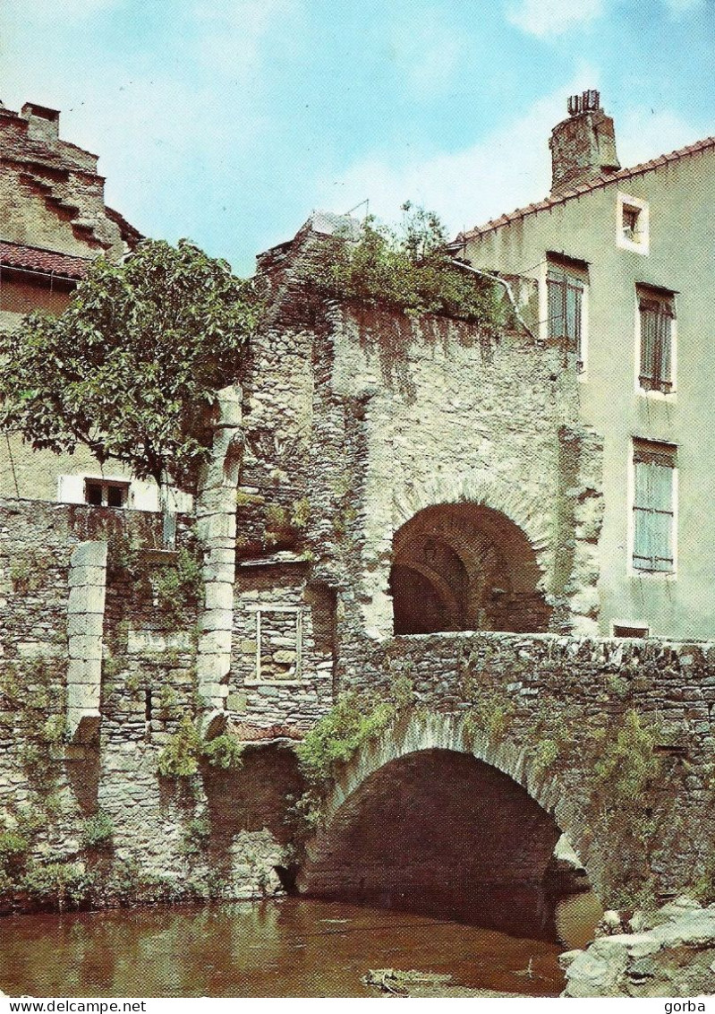 *CPM - 34 - SAINT PONS DE THOMIERES - Pont Entre Deux Villes Et La Porte Notre Dame - Saint-Pons-de-Thomières