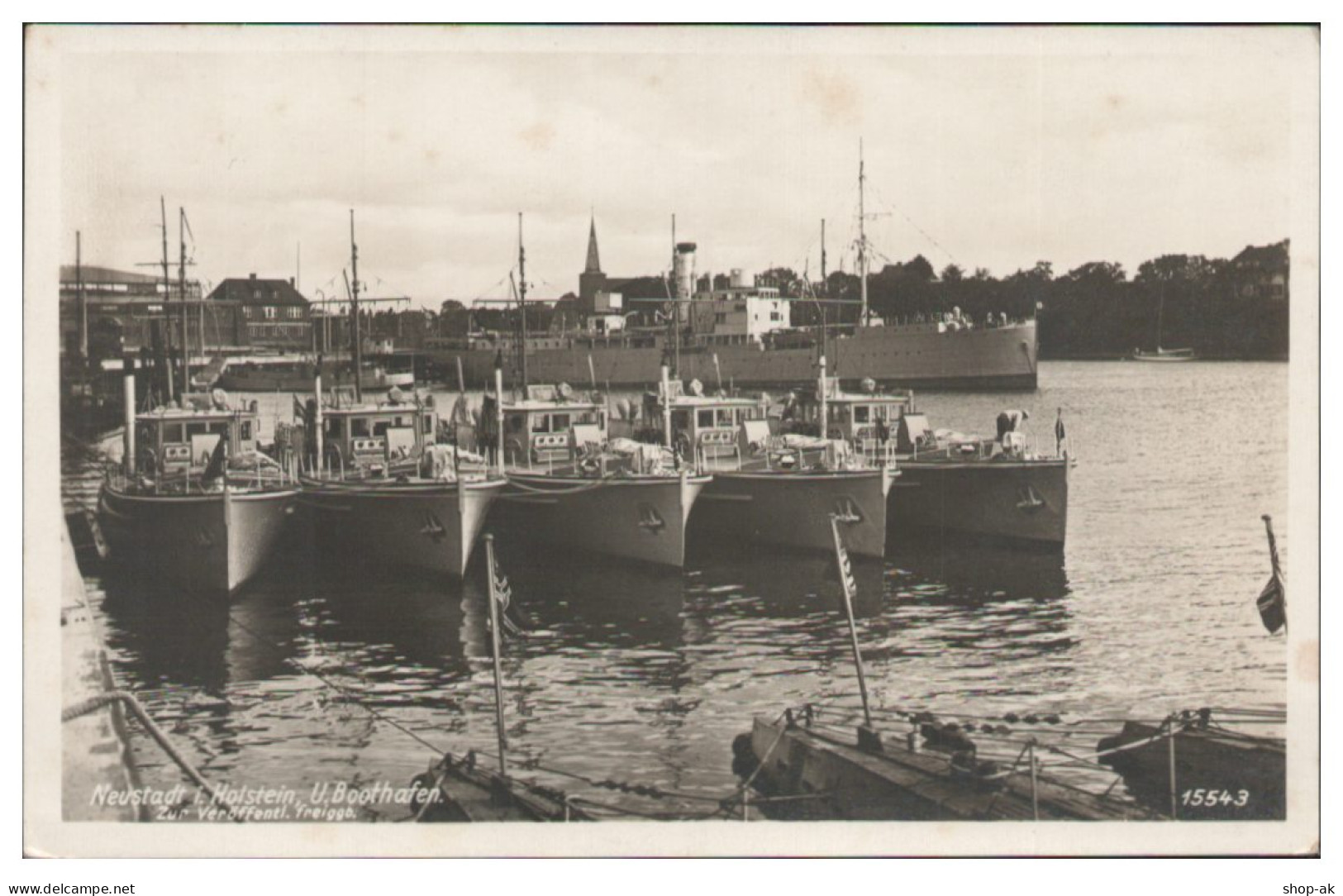 V5863/ Neustadt Holstein U-Boot-Hafen  Marine Ca.1940 Foto AK  - Sous-marins