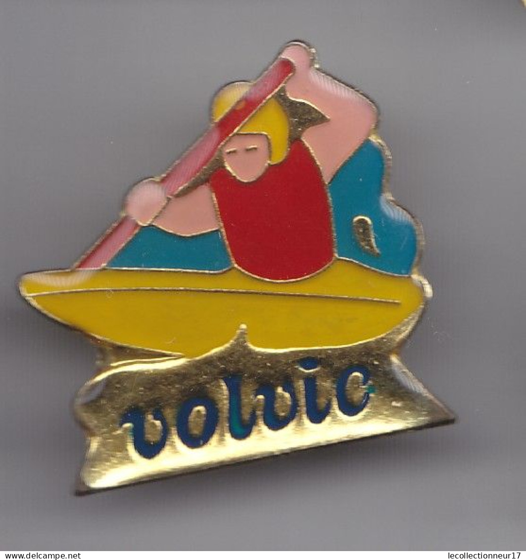 Pin's Volvic Canoë Réf 4193 - Canoa