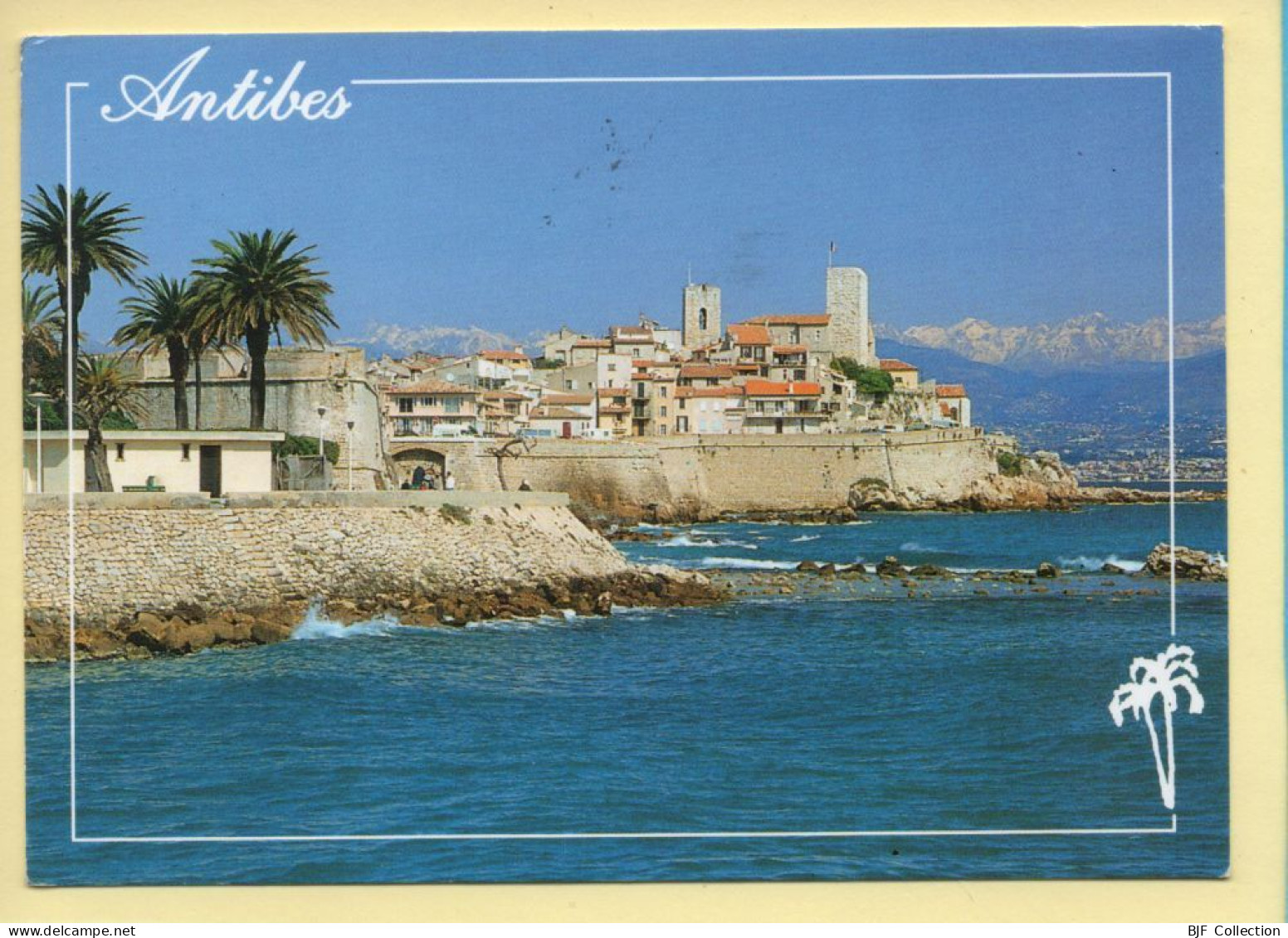 06. ANTIBES – La Vieille Ville Et Les Remparts (voir Scan Recto/verso) - Antibes - Altstadt