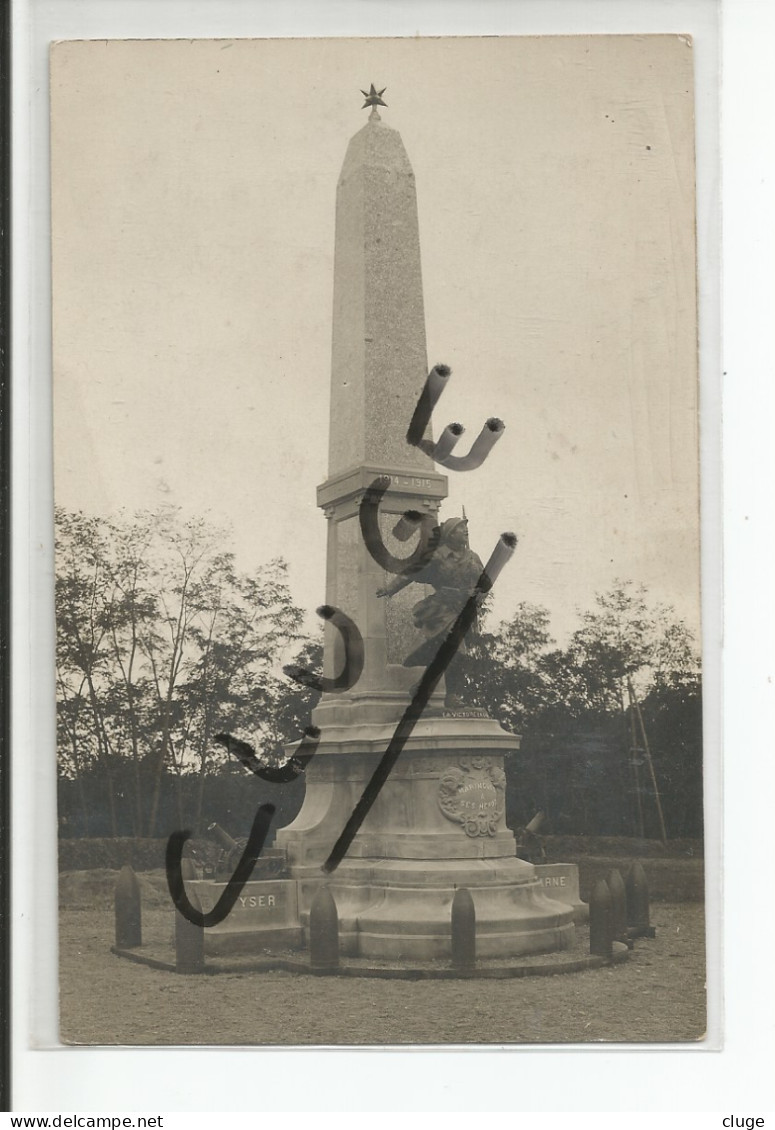 63 - MARINGUES - Monument Aux Morts 1914 / 1918  ( Carte Photo  ) - Maringues