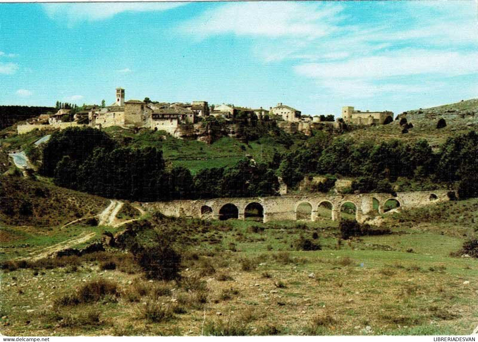 Postal Segovia. Pedraza De La Sierra. Vista General Y Acueducto De La Alameda - Other & Unclassified