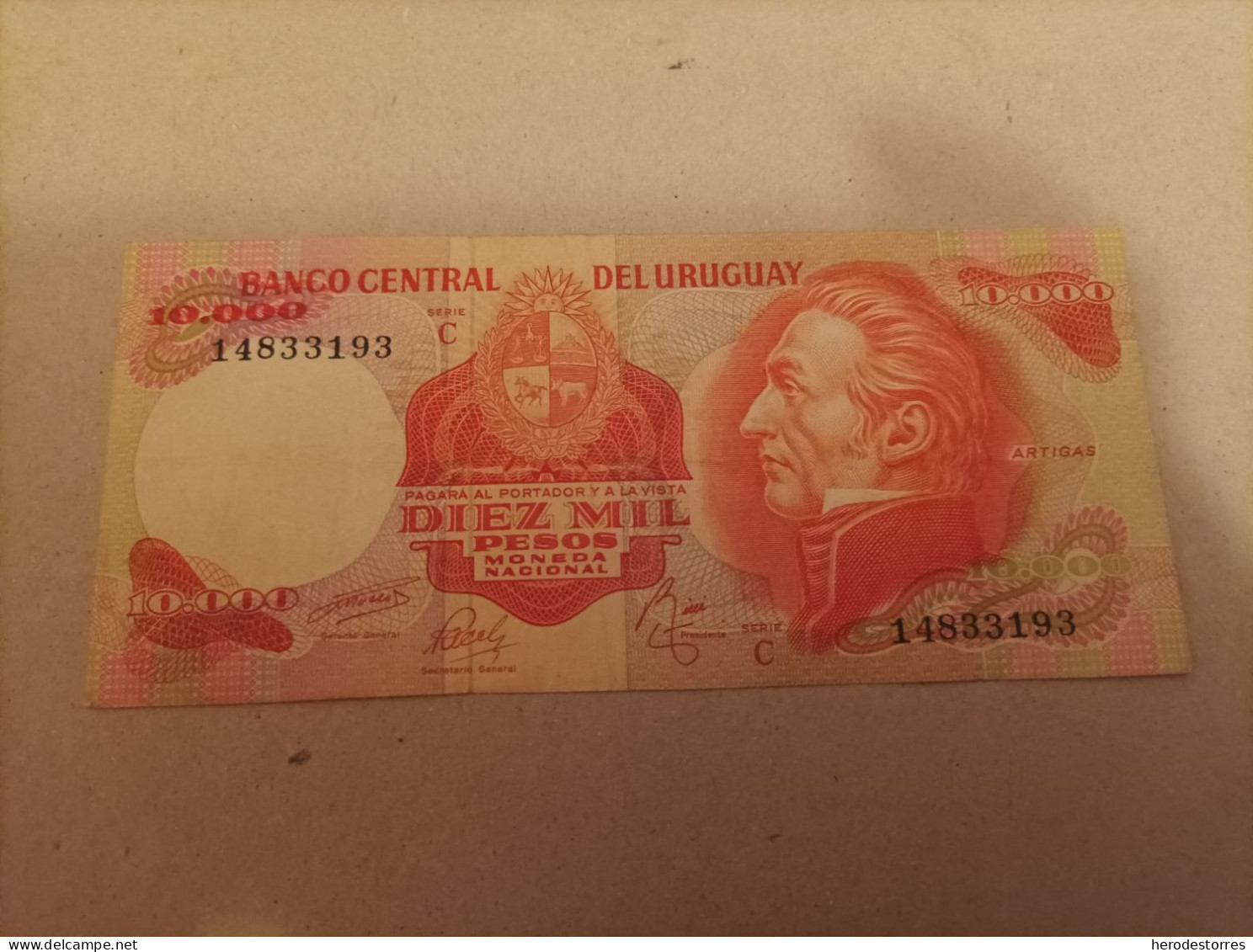 Billete De Uruguay De 10000 Pesos - Uruguay