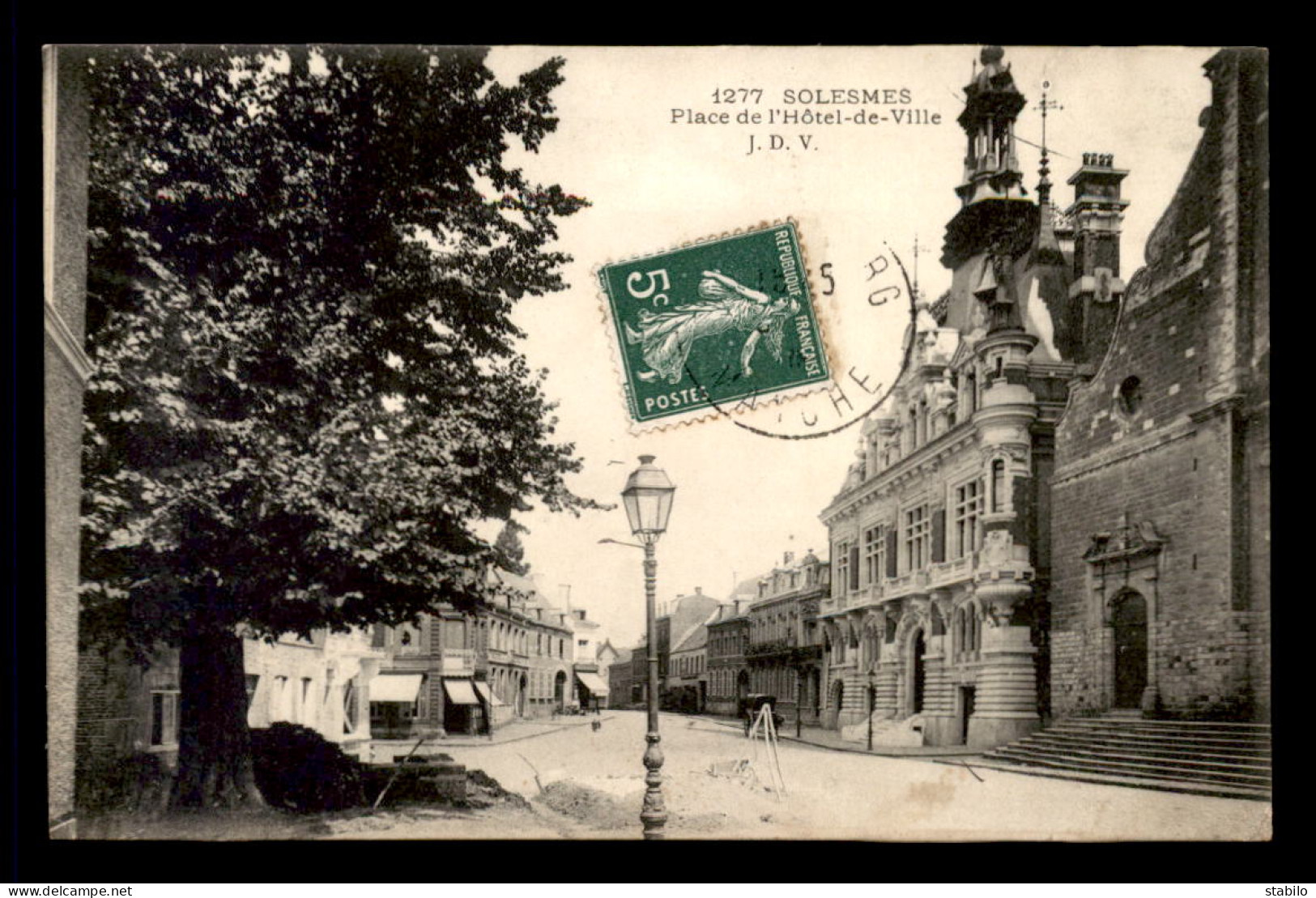 59 - SOLESMES - PLACE DE L'HOTEL DE VILLE - Solesmes