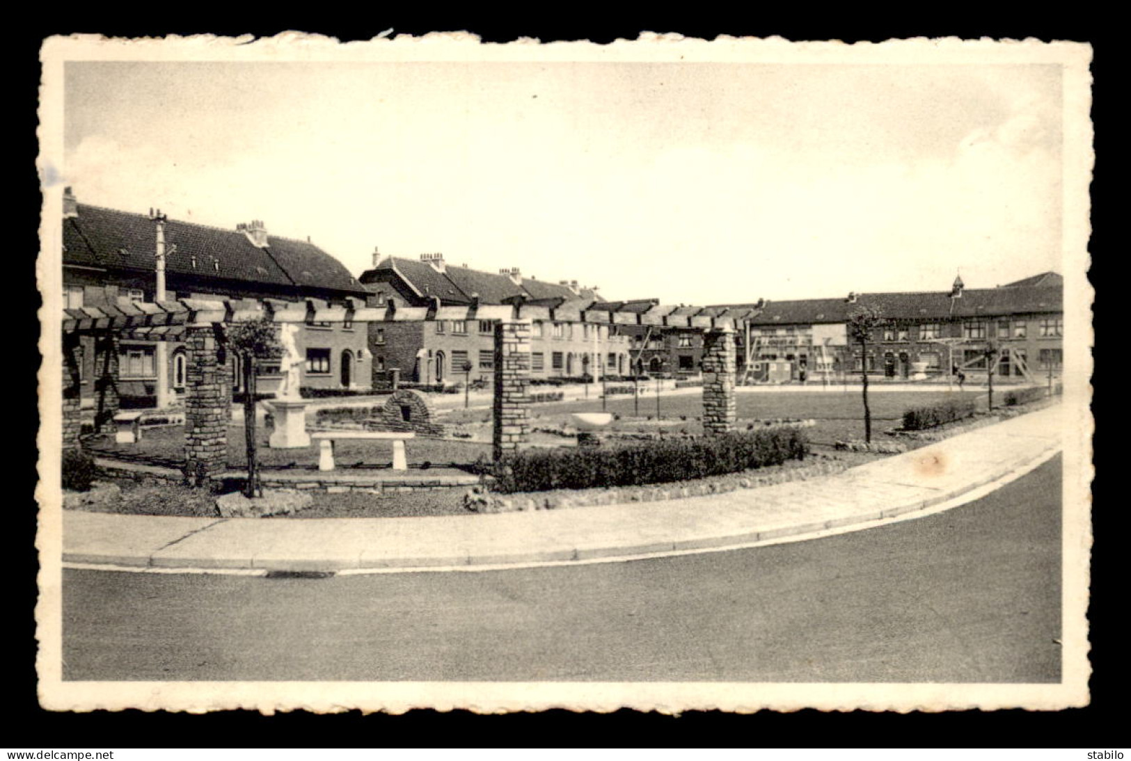 BELGIQUE - BRAINE-LE-COMTE - PLACE DU RICHERCHA - Braine-le-Comte