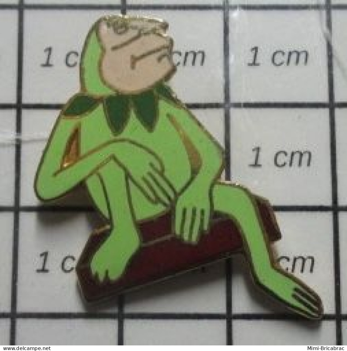 718C Pin's Pins : BEAU ET RARE / PERSONNES CELEBRES / MITTERRAND KERMIT LA GRENOUILLE BEBETE SHOW - Personnes Célèbres