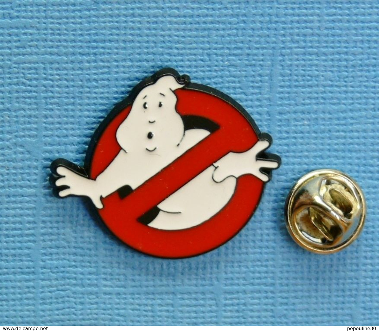 1 PIN'S /  ** CINEMA " SOS FANTOMES " GHOSTBUSTERS ** - Films