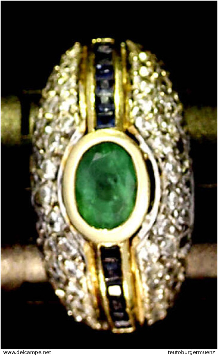 Damenring Gelbgold 585, Besetzt Großem Smaragd, 12 Kl. Saphiren Und 58 Kl. Brillanten. Alle Steine Zus. Ca. 0,6 Ct. Ring - Autres & Non Classés