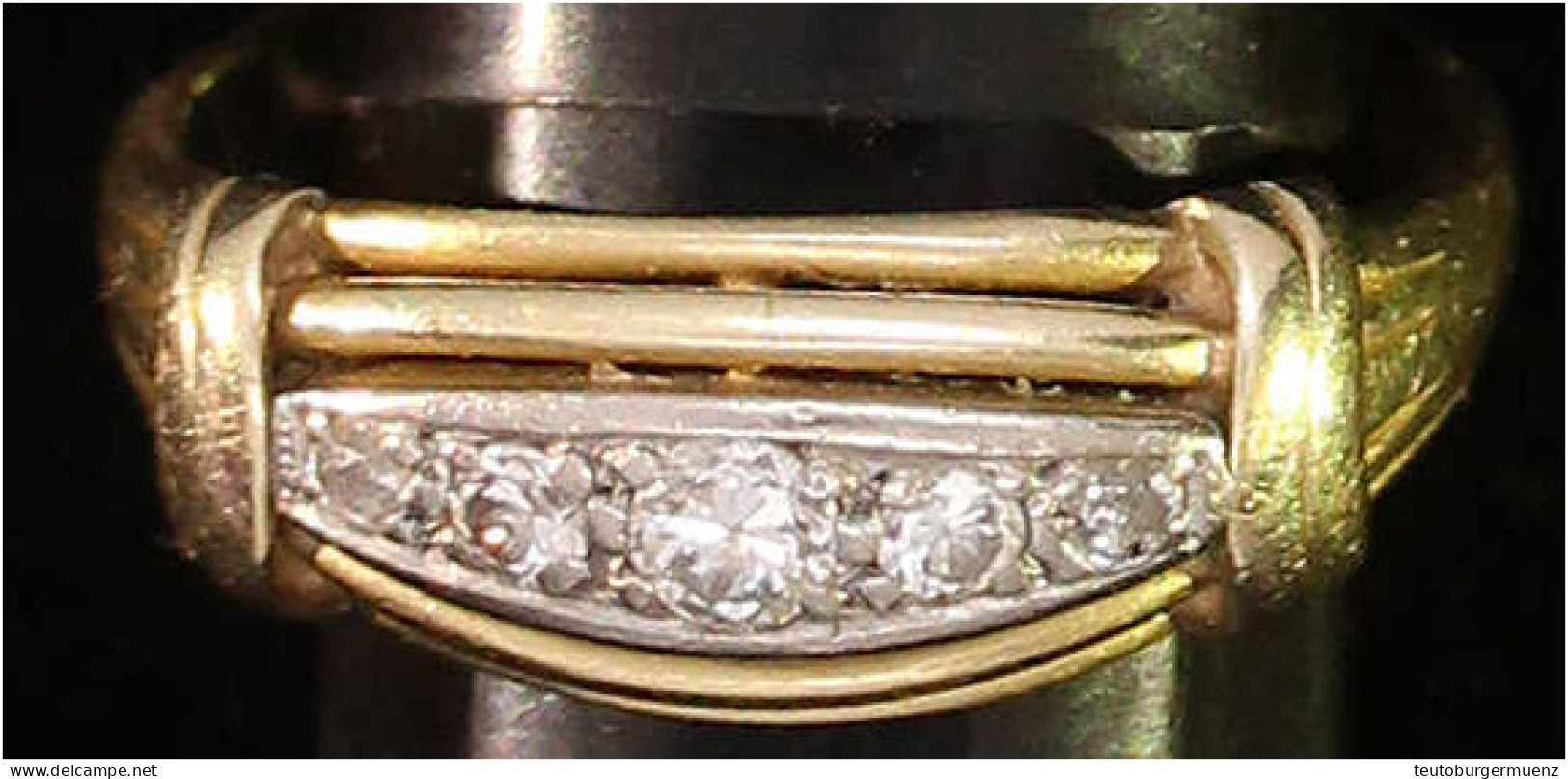 Damenring Gelbgold 585/1000 Mit 5 Kl. Diamanten (der Größte Ca. 0,1 Ct). Ringgröße 17. 3,88 G - Autres & Non Classés