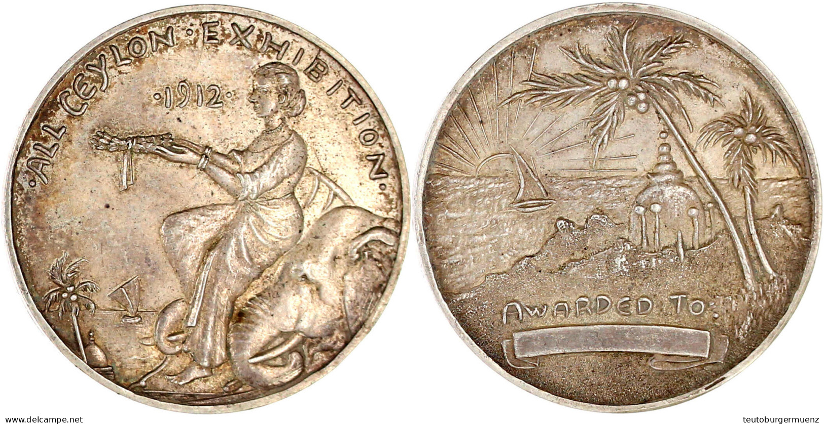 Silber-Preismedaille Der All Ceylon Exhibition 1912 (unsign). Am Meeresufer Sitzende Allegorie Präsentiert Siegerkranz,  - Sri Lanka