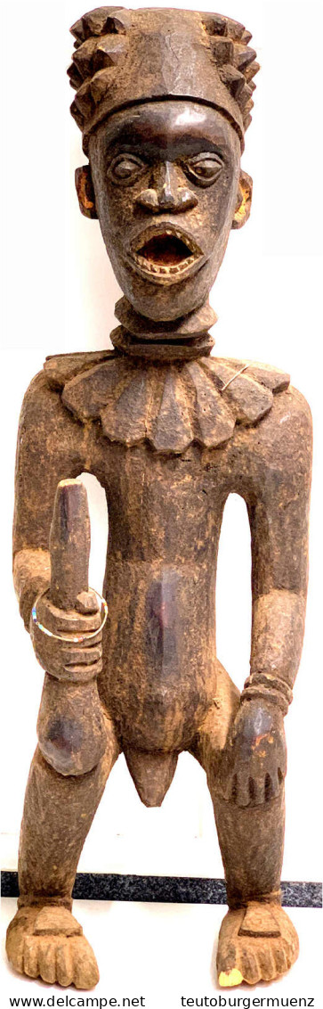 Kamerun: Sogen. "Lefem" Königsstatue Vom Stamm Der Bangwa. Holz, Höhe 98 Cm. Vgl. Metropolitan Museum Of Art, Inv.-Nr. 3 - Autres & Non Classés