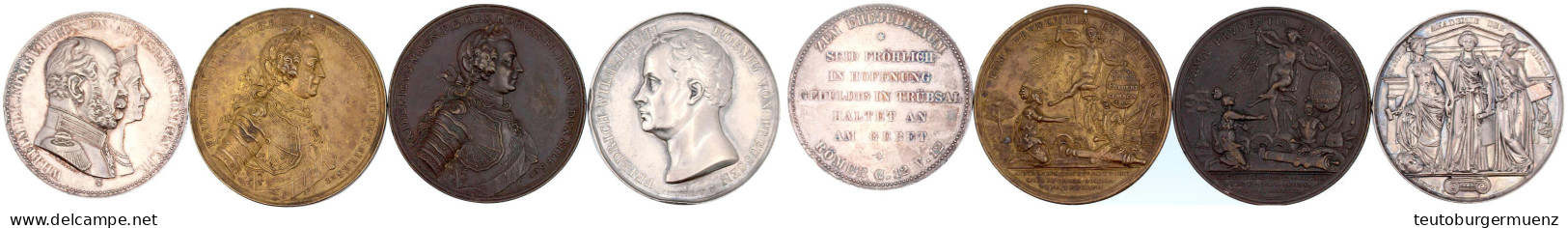 4 Medaillen: Friedrich Der Große 2 Var. Der Bronzemedaille 1757 Besetzung Prags (einmal Gelocht), Je 48 Mm; Friedrich Wi - Gold Coins