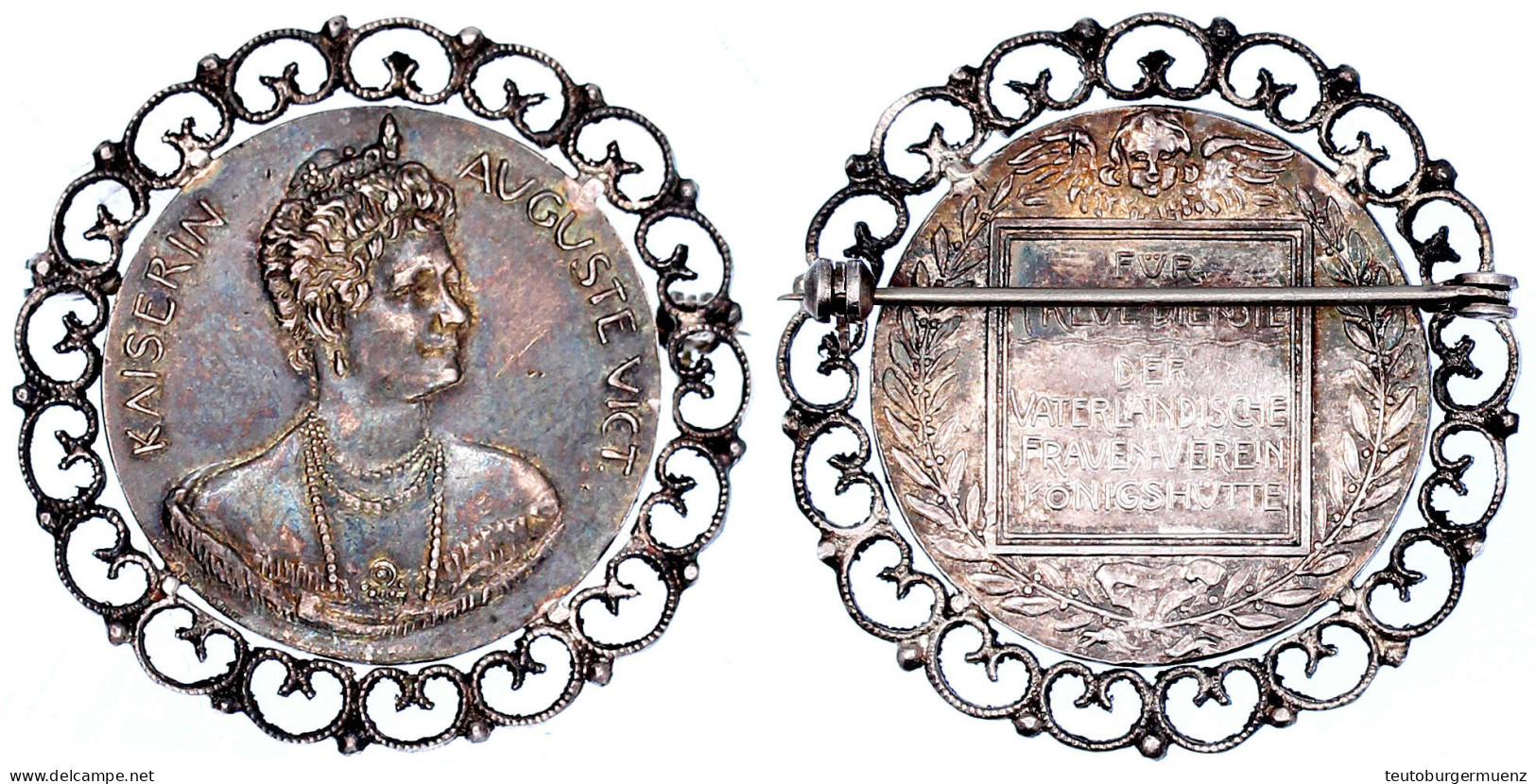 Silberbrosche Mit Eingefasster Silbermedaille O.J. Für Treue Dienste, Der Vaterländische Frauenverein Königshütte. 38 Mm - Monedas En Oro