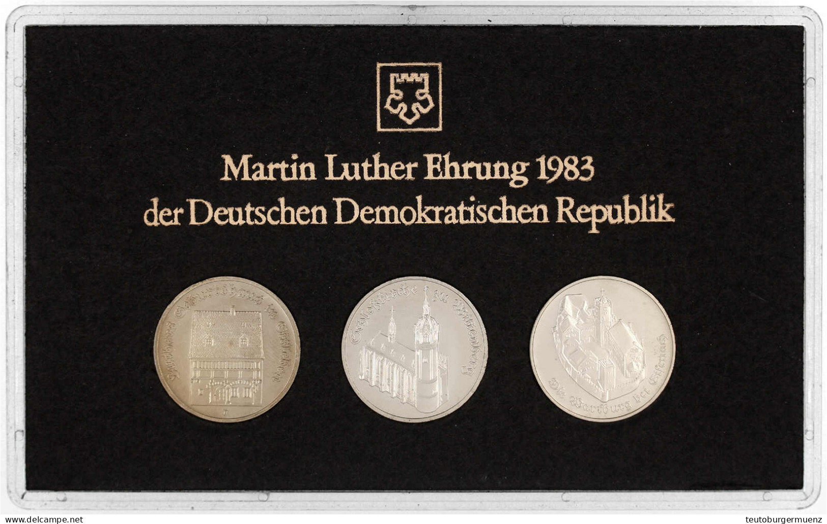 Themensatz Martin-Luther-Ehrung: 5 Mark 1983. Schloßkirche, Wartburg 1983 Und Luthers Geburtshaus 1983 In Hartplastik Mi - Autres & Non Classés