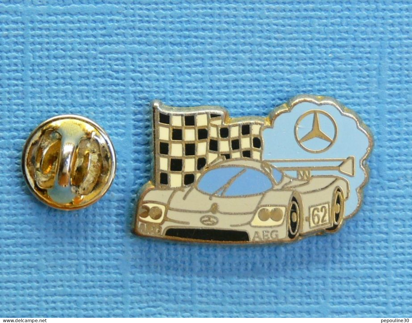 1 PIN'S /  ** SAUBER MERCEDES C9 / 1989 / AEG  N°62 ** . (Arthus Bertrand Paris) - Mercedes