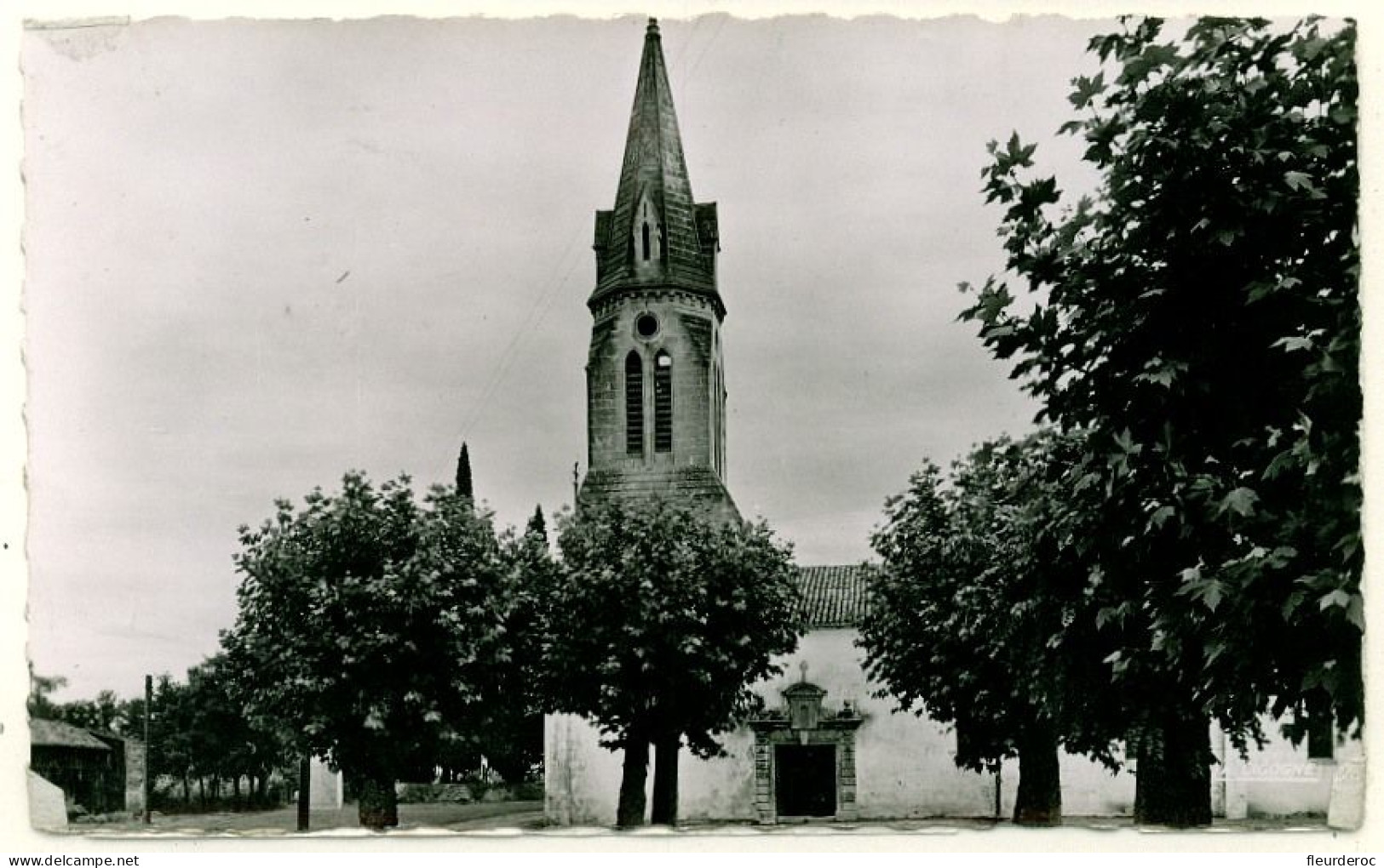 33 - B54579CPSM - GUJAN MESTRAS - BASSIN ARCACHON - Eglise - Assez Bon état - GIRONDE - Gujan-Mestras