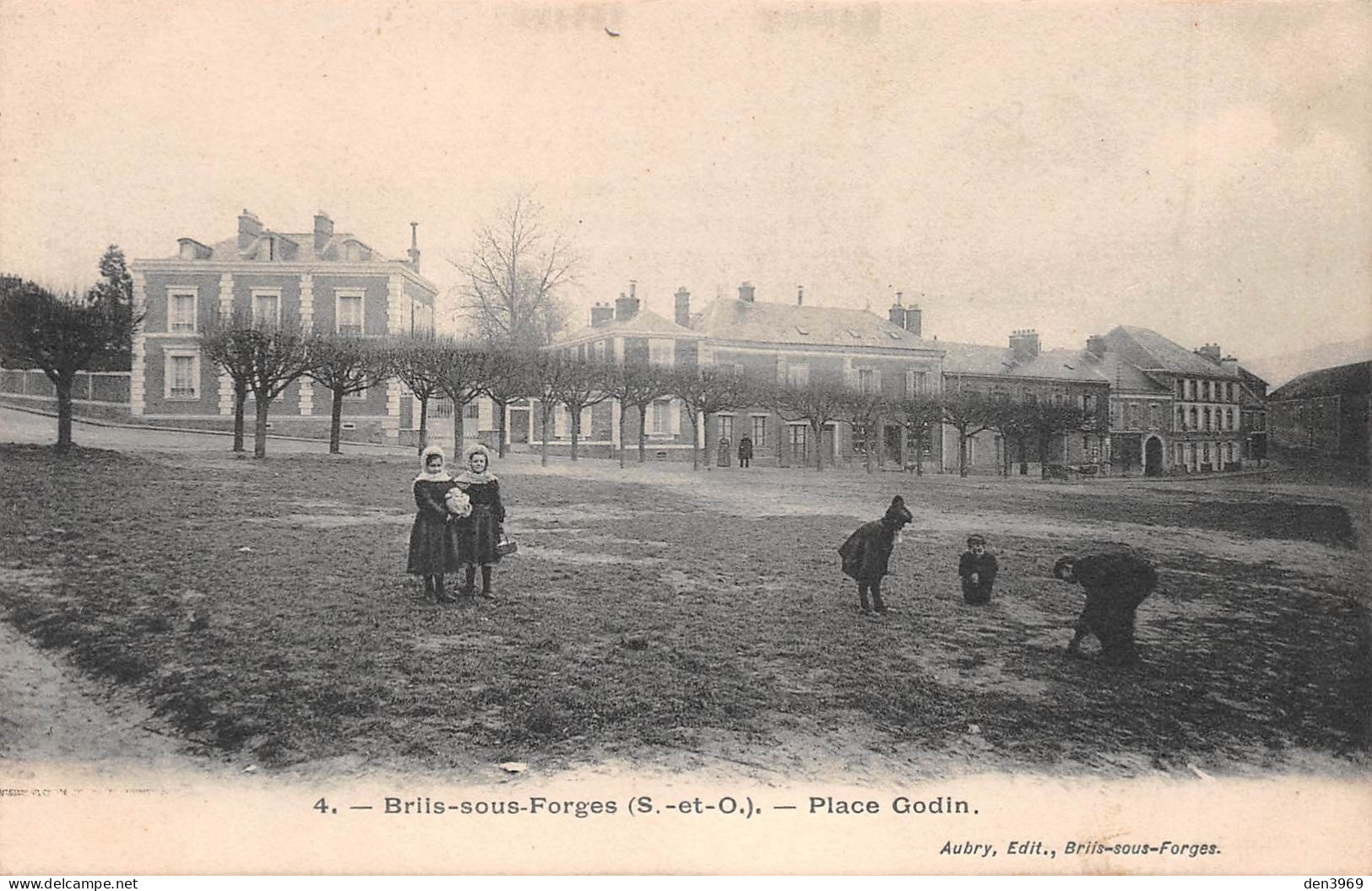 BRIIS-sous-FORGES (Essonne) - Place Godin - Tirage N&B (RARE) - Voyagé, Timbre Neuf (2 Scans) Château De Vaugrigneuse - Briis-sous-Forges