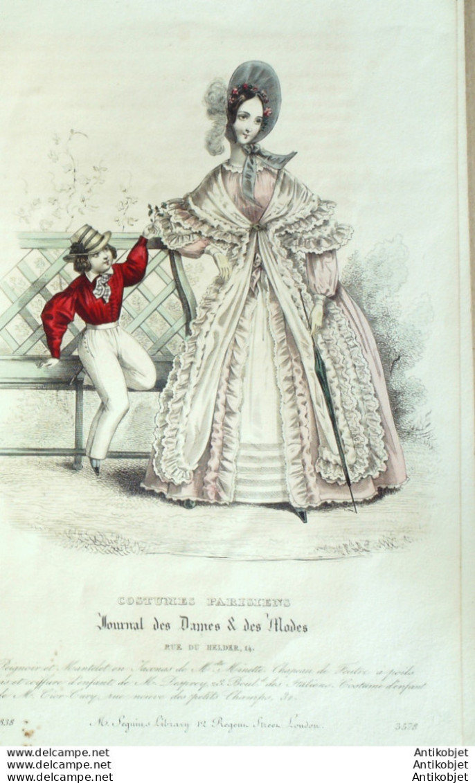 Gravure De Mode Costume Parisien 1838 N°3578 Peignoir & Mantelet En Jaconas - Aguafuertes