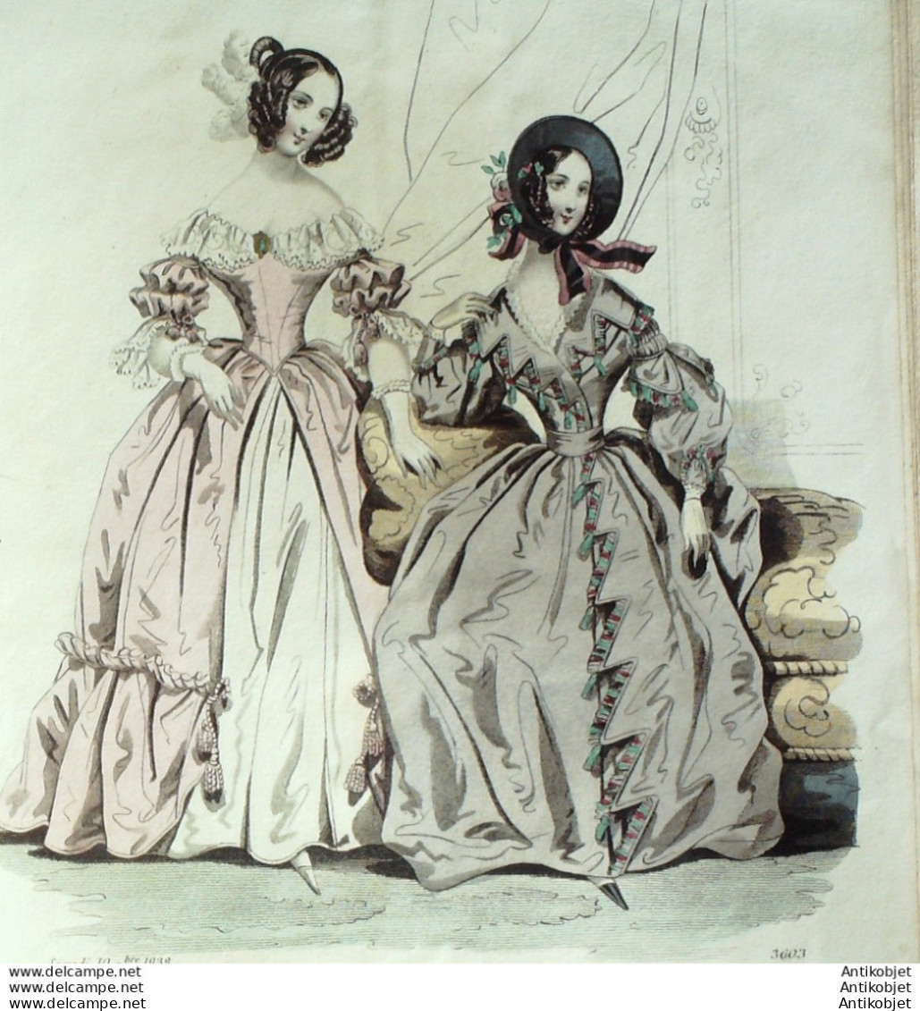 Gravure De Mode Costume Parisien 1838 N°3603 Robes Mousseline Ornée - Etsen