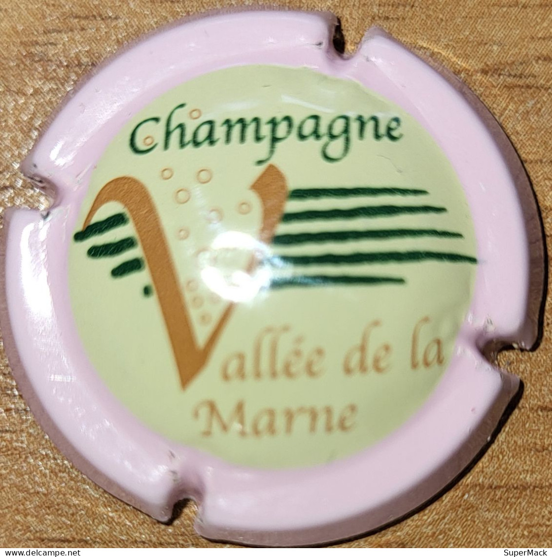 Capsule Champagne VALLÉE DE LA MARNE Série Grand V, Contour Rose Nr 11 - Vallée De La Marne