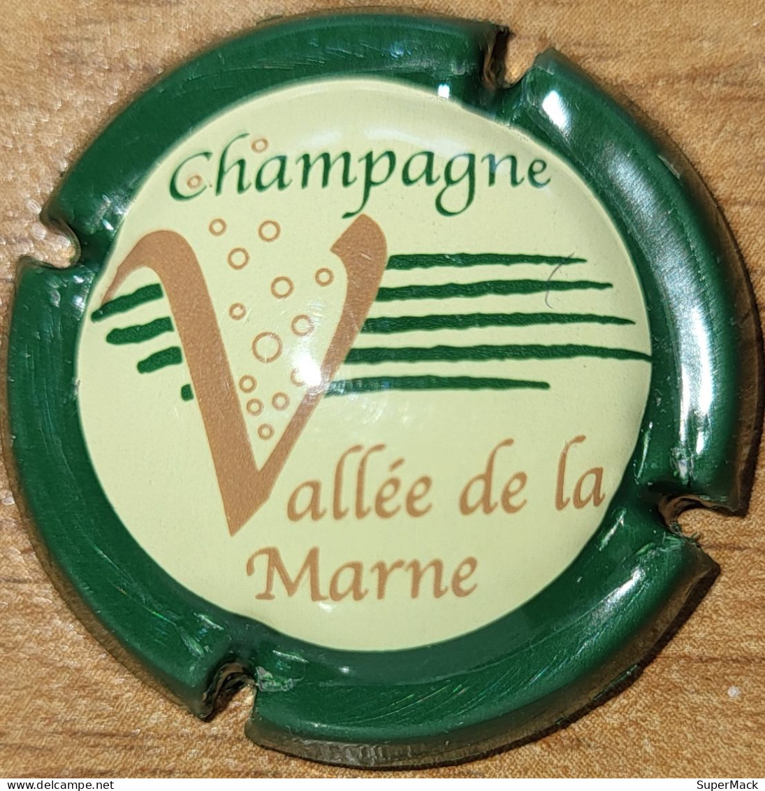 Capsule Champagne VALLÉE DE LA MARNE Série Grand V, Contour Vert Nr 14 - Vallée De La Marne