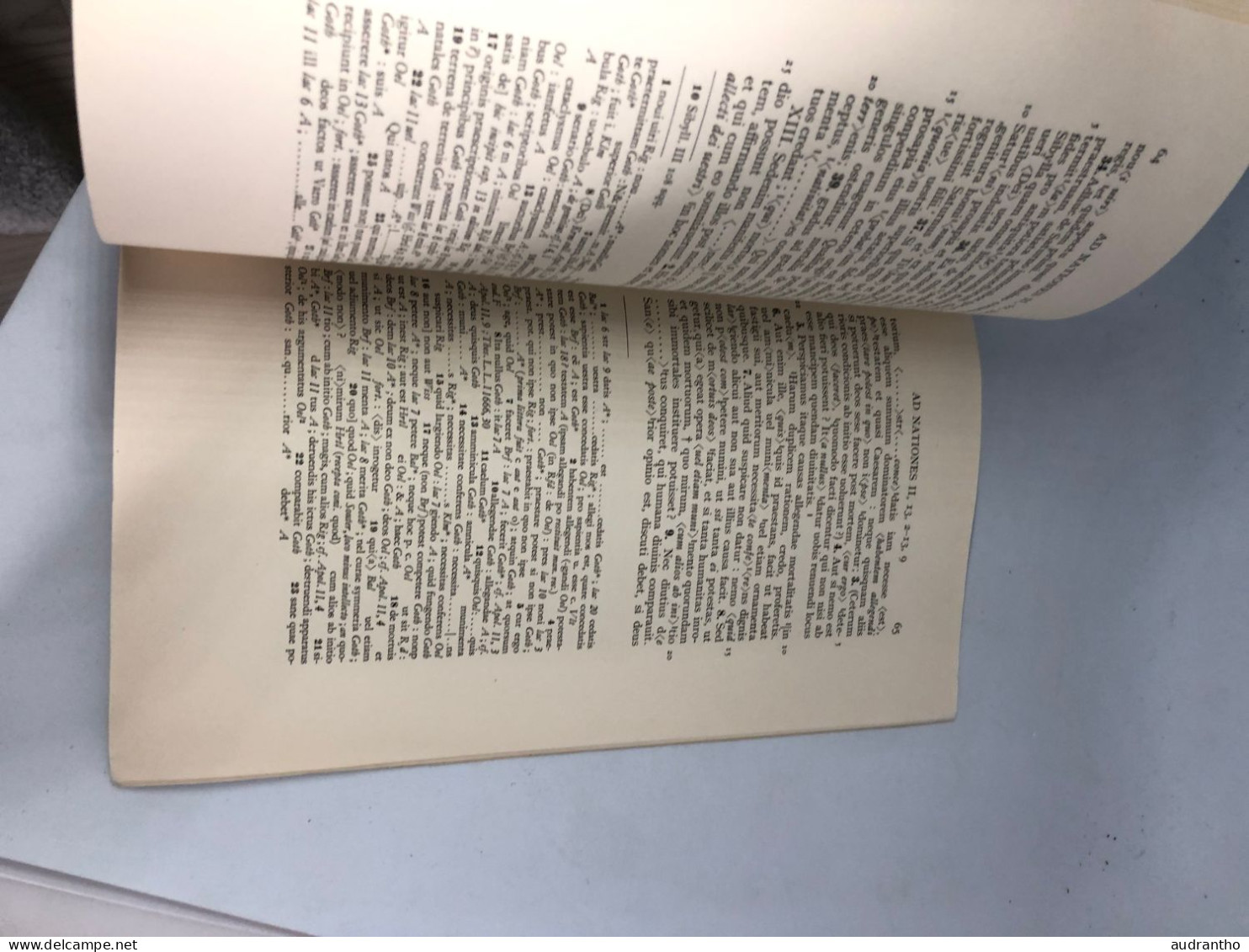 Livre CORPUS CHRISTIANORUM Typograph Brepols Editores Pontificii MCMLIII éditeurs Pontificaux De La Mayenne - Culture