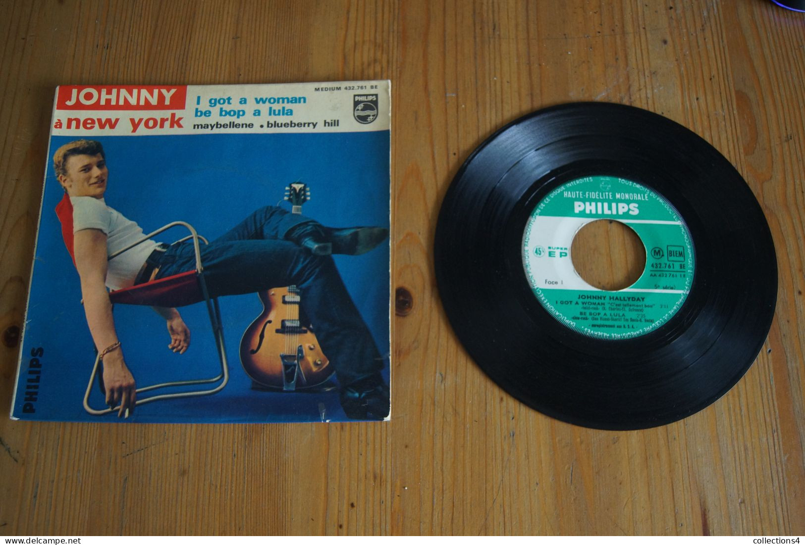 JOHNNY HALLYDAY JOHNNY A NEW YORK EP 1962 VARIANTE  RAY CHARLES CHUCK BERRY GENE VINCENT VALEUR+ - 45 T - Maxi-Single