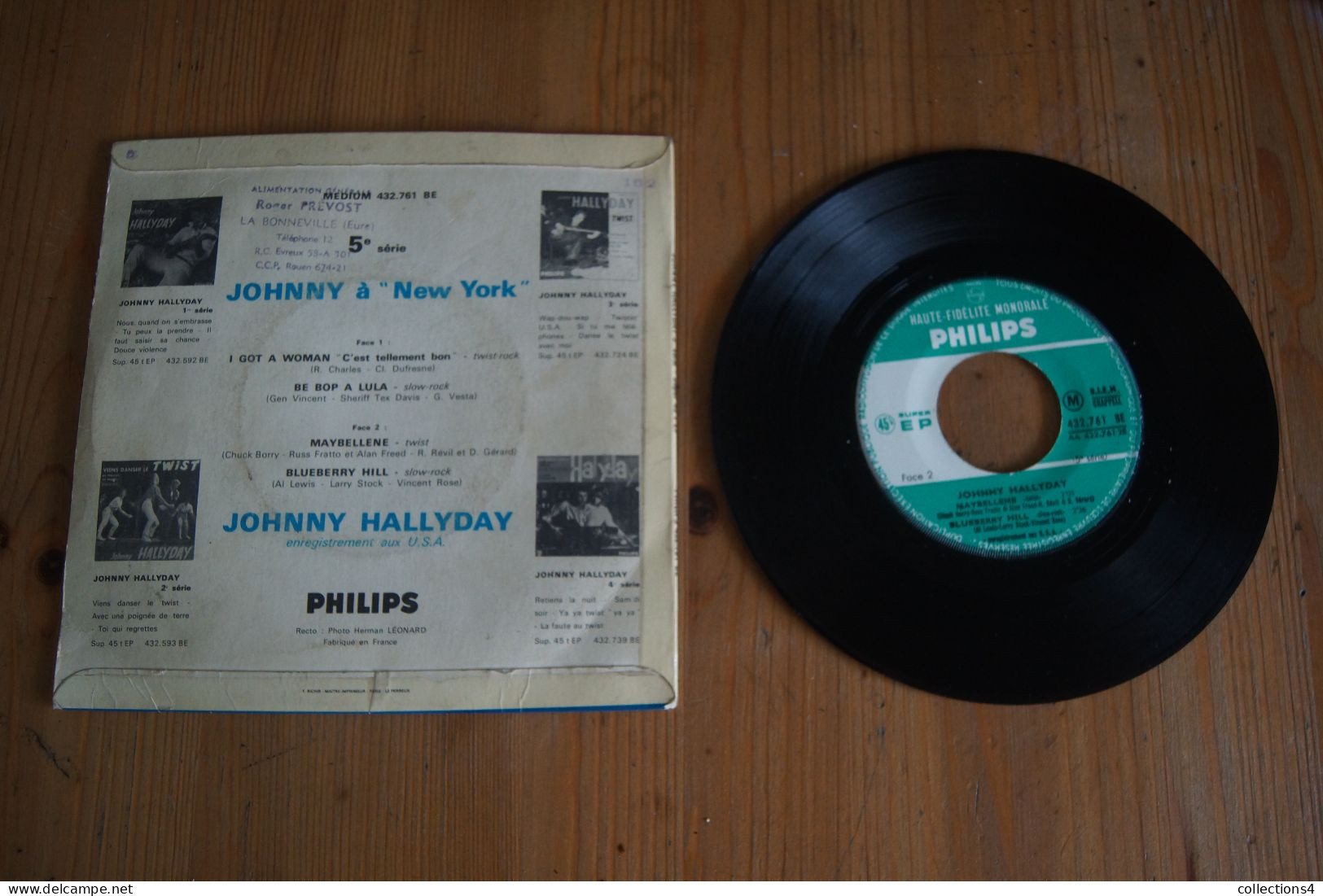 JOHNNY HALLYDAY JOHNNY A NEW YORK EP 1962 VARIANTE  RAY CHARLES CHUCK BERRY GENE VINCENT VALEUR+ - 45 T - Maxi-Single