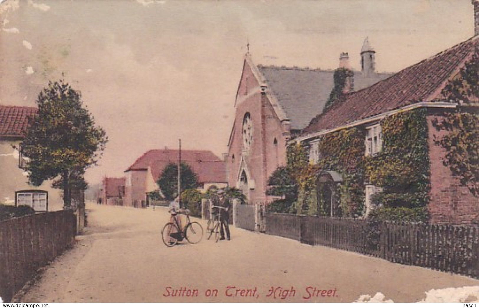 3834	152	Sutton On Trent High Street (spots) - Autres & Non Classés