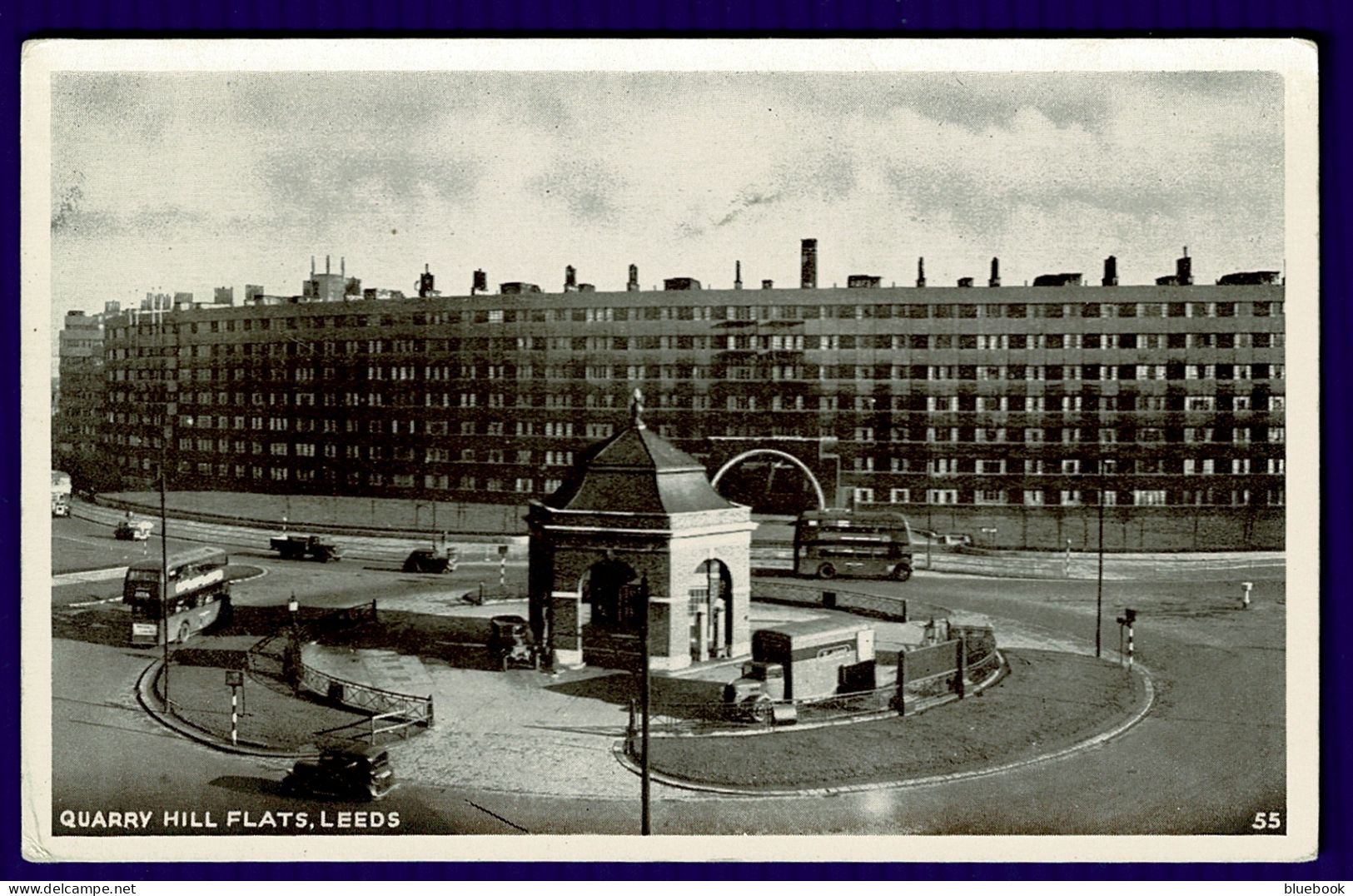 Ref 1635 - Early Photo Postcard - Quarry Hill Flats - Leeds Yorshire - Leeds