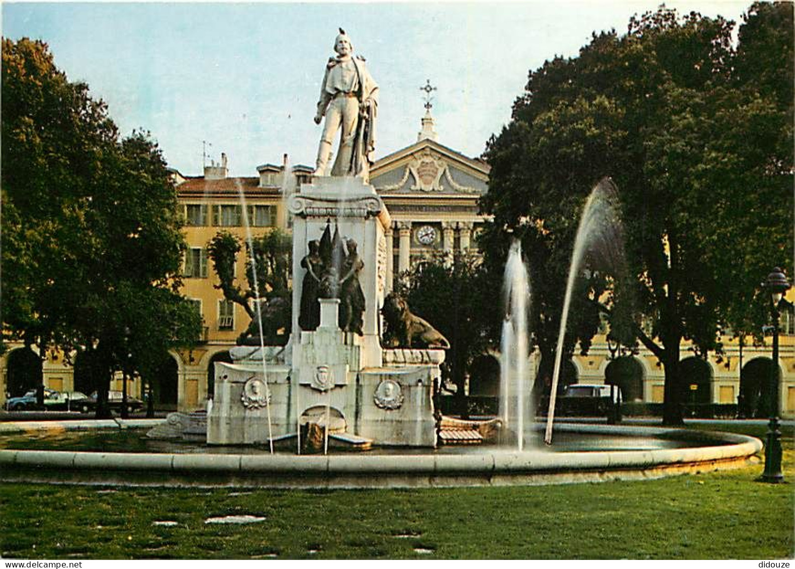 06 - Nice - Place Garibaldi - Monument Statue - CPM - Carte Neuve - Voir Scans Recto-Verso - Places, Squares