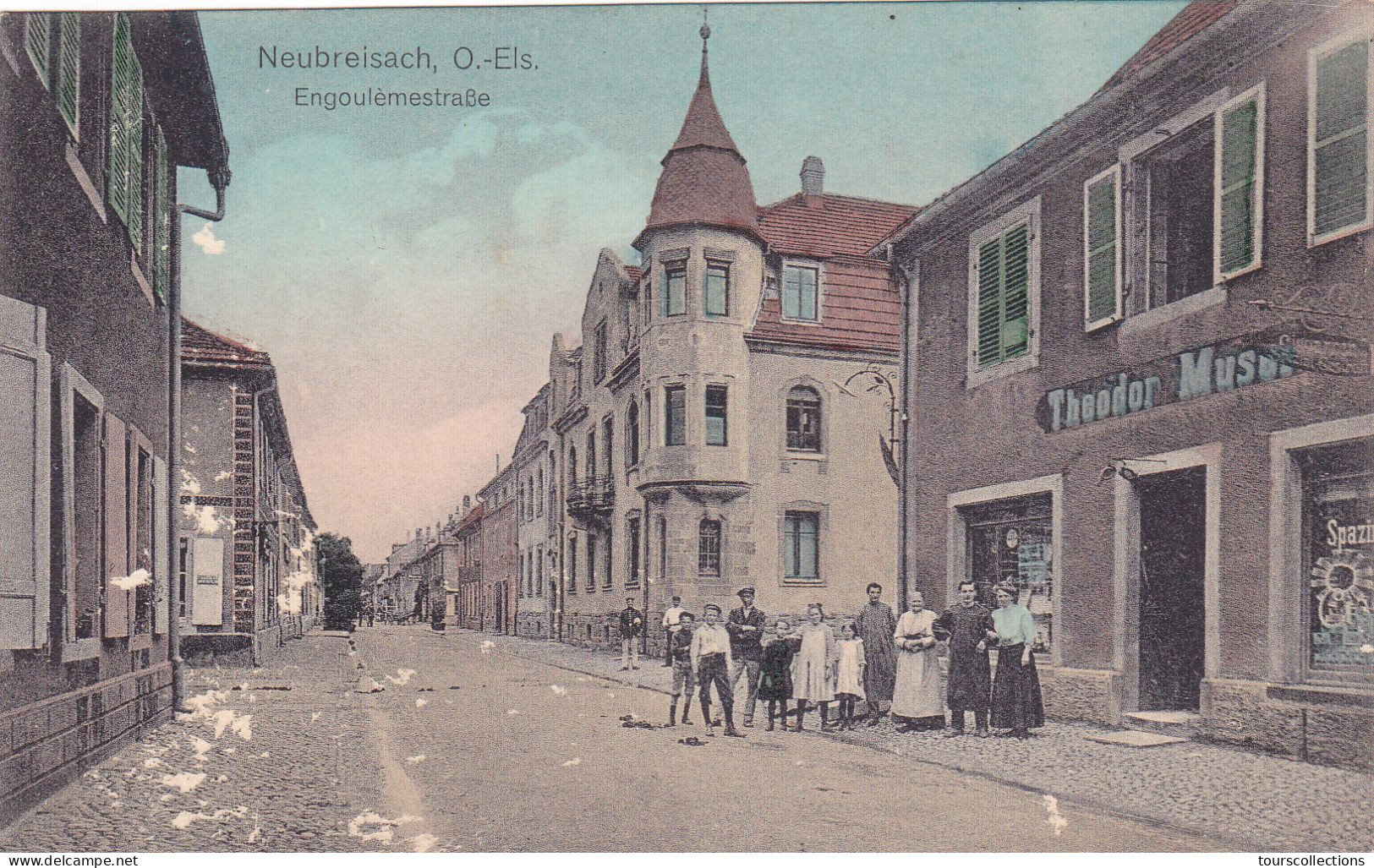 CPA 68 @ NEUF BRISACH - Engoulèmestrasse - NEUBREISACH - Neuf Brisach